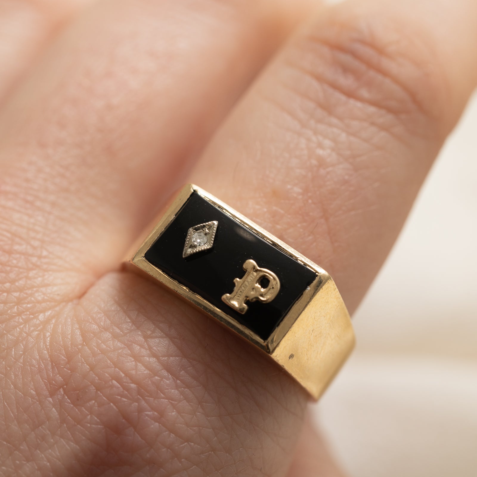 Onyx & Diamond 'P' Initial Signet Ring | 3.30ct | 0.01ct | SZ 11.75