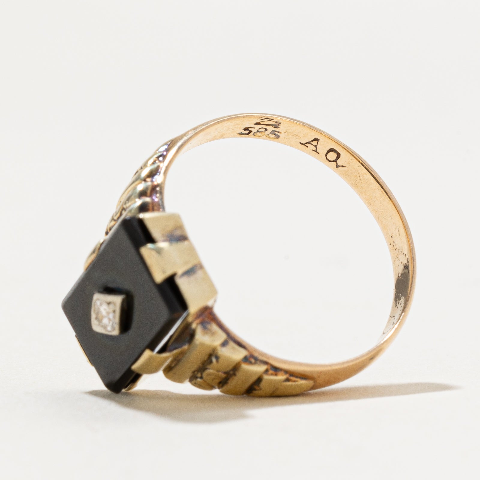 Onyx & Diamond Textured Ring | 2.50ct | 0.01ct | SZ 4.5
