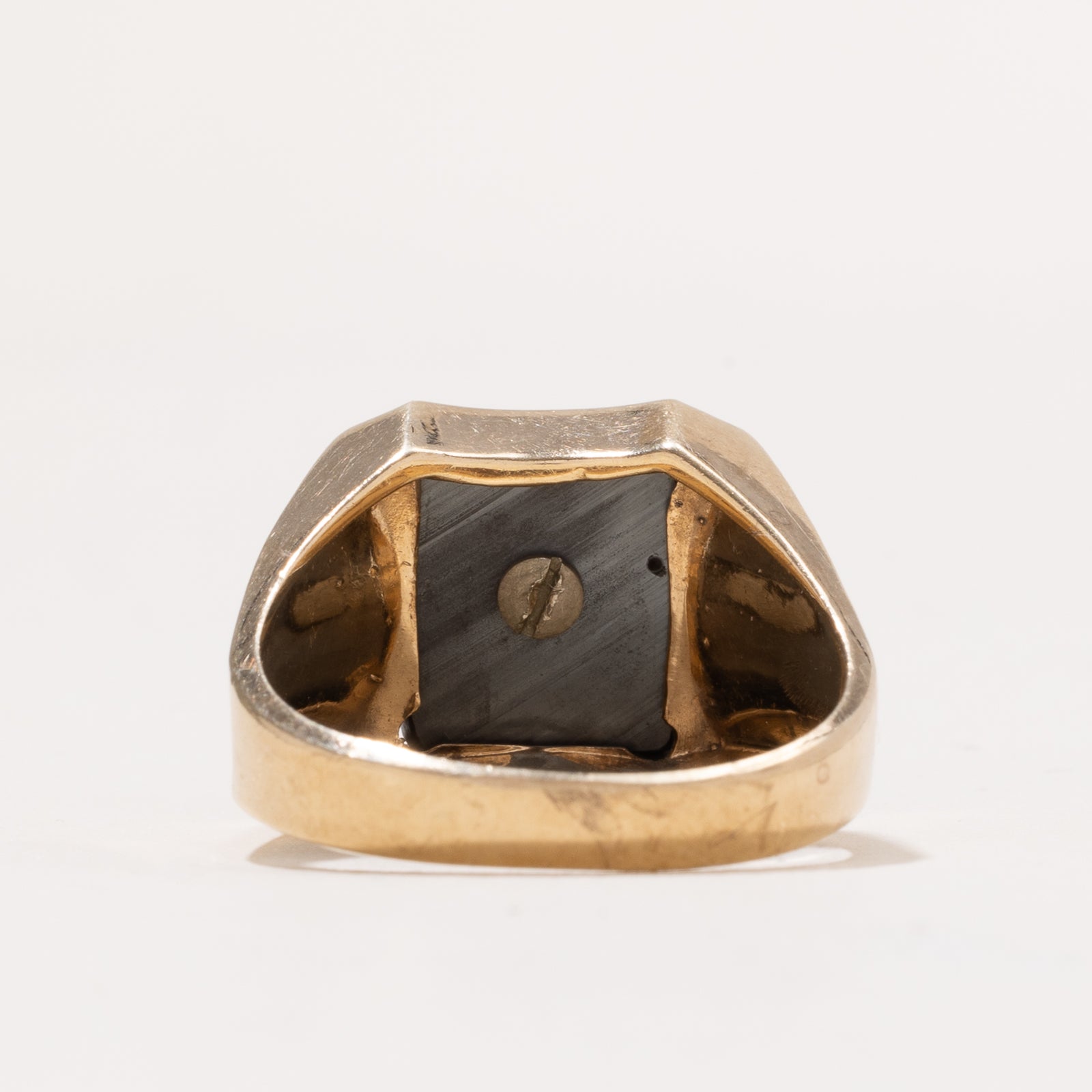 Hematite 'W' Initial Signet Ring | 6.00ct | SZ 9.25