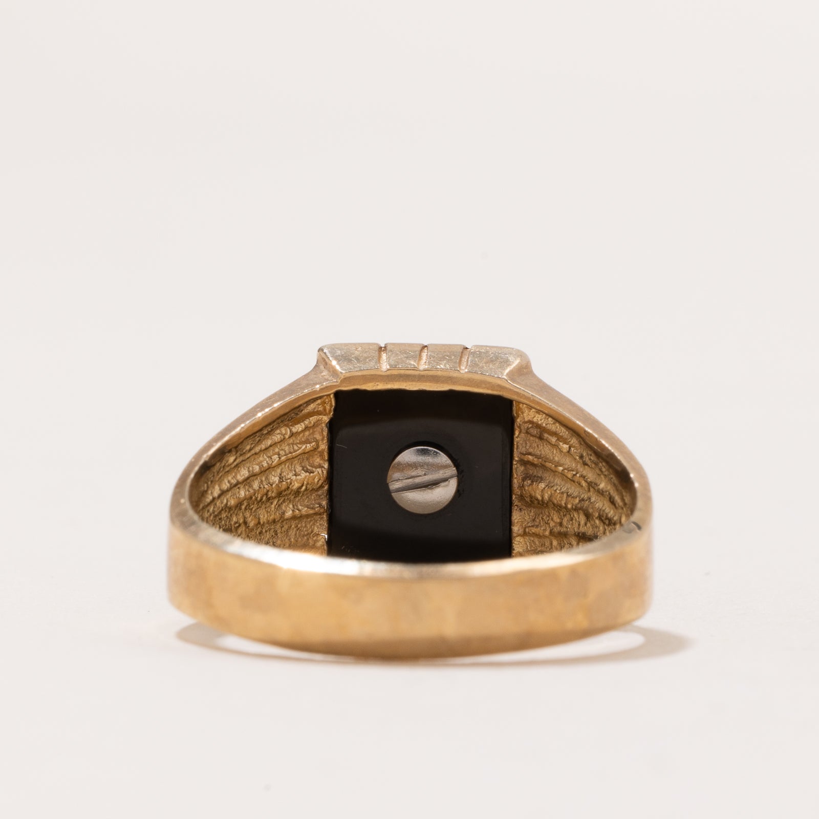 Eagle Onyx Signet Ring | 1.50ct | SZ 8.25