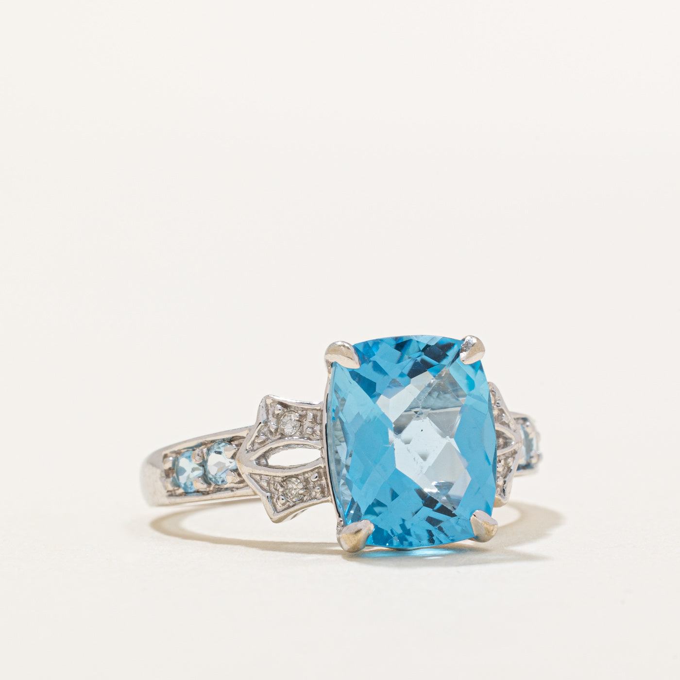 Blue Topaz & Diamond Ring | 4.20ctw, 0.04ctw | SZ 6.5 |