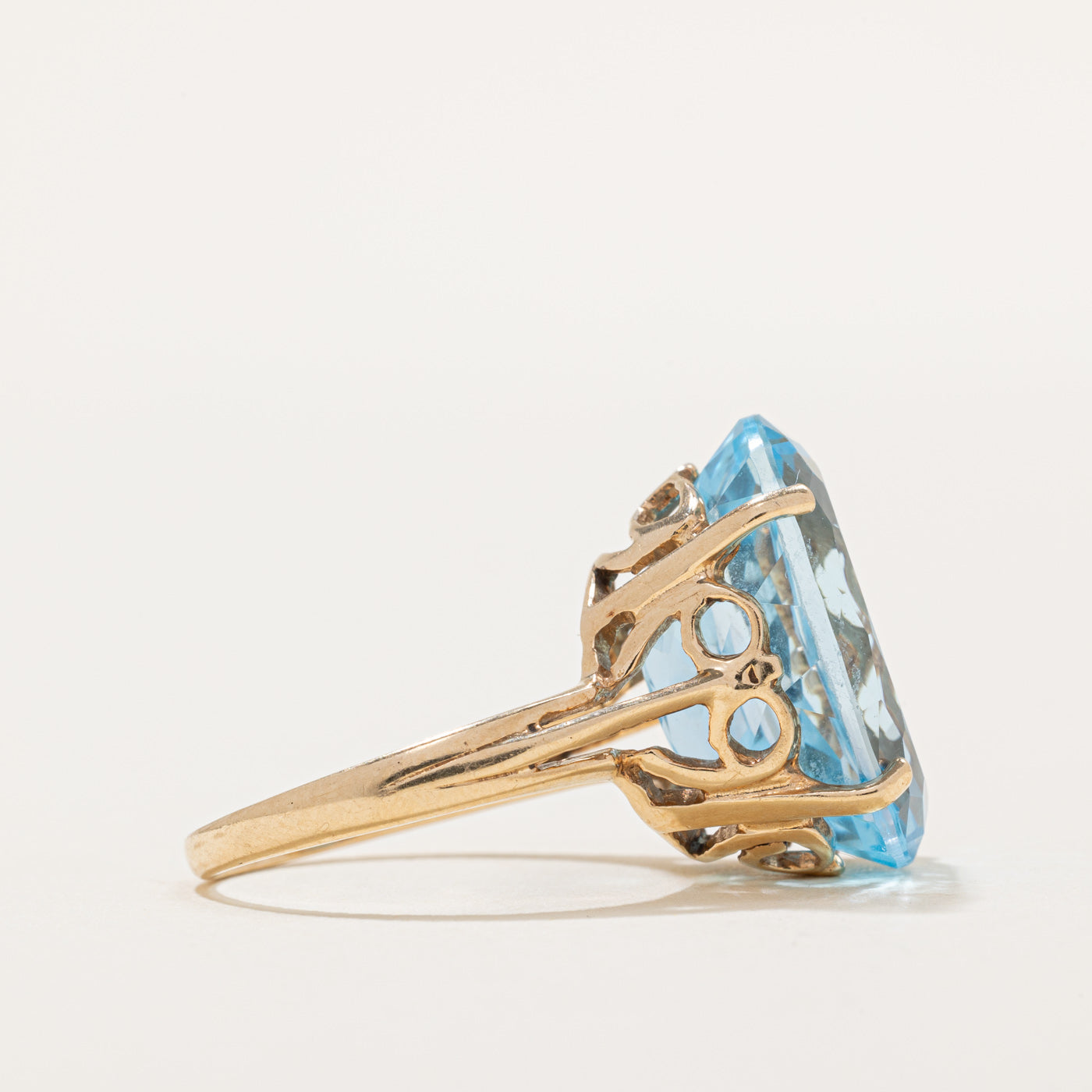 Bague cocktail en topaze bleue | 16,00 ct | Taille 7 |