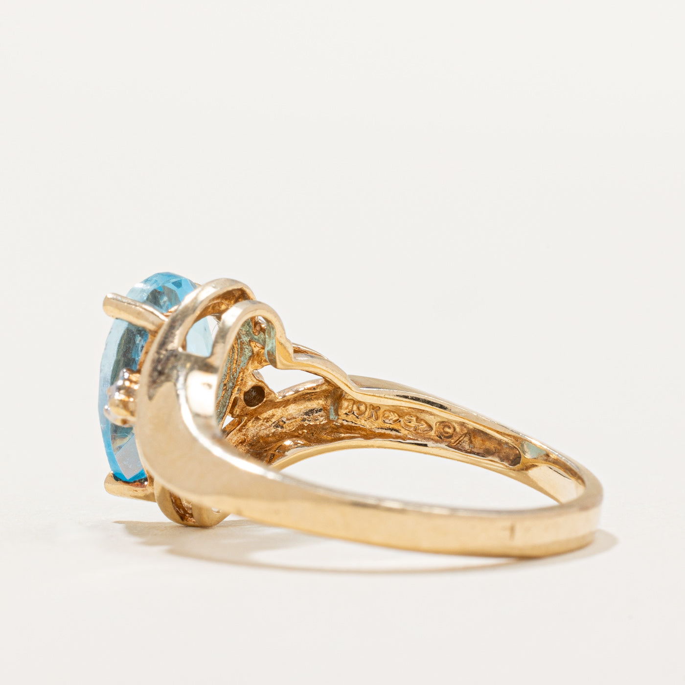 Blue Topaz & Diamond Cocktail Ring | 2.20ct, 0.02ctw | SZ 6.75 |