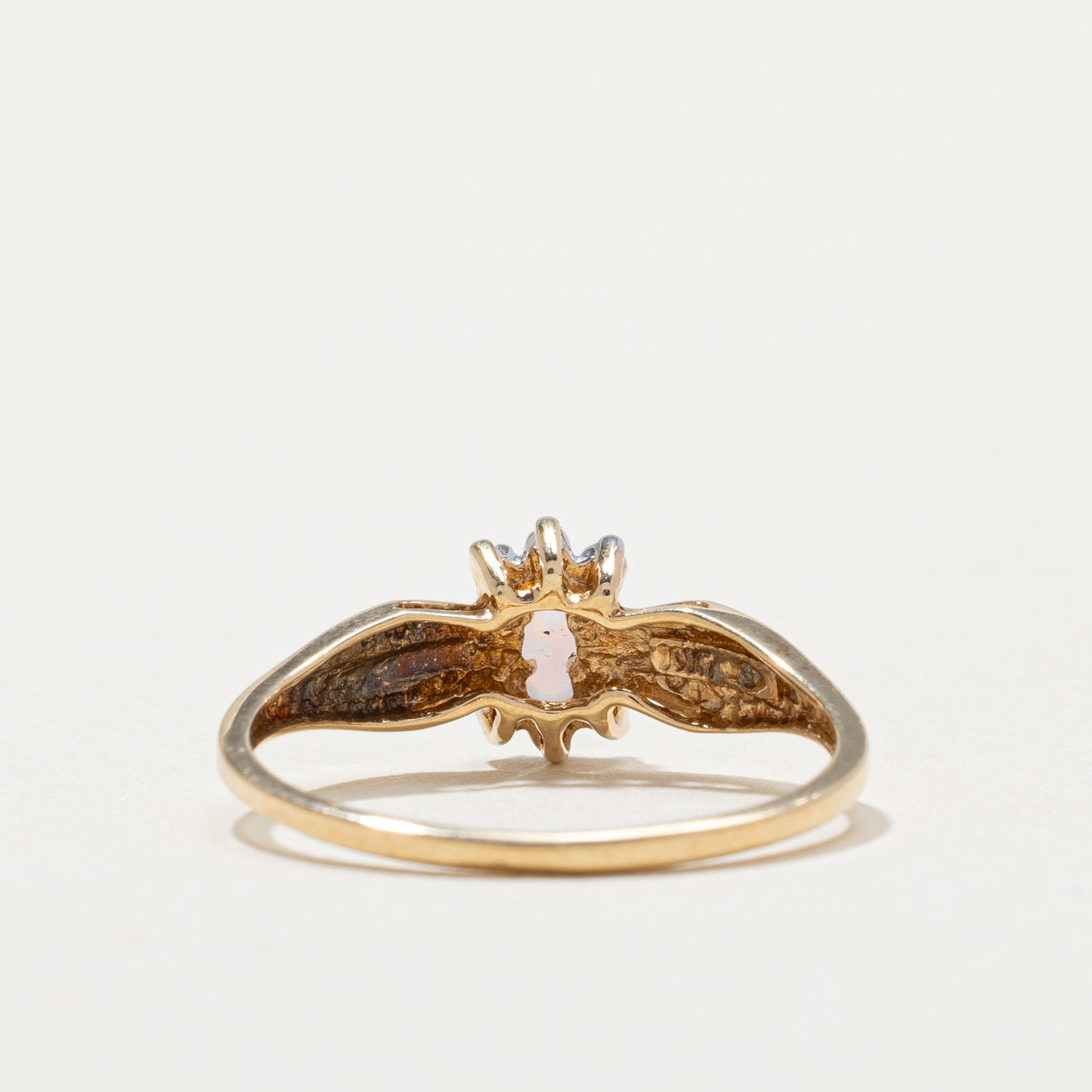 Bague en opale synthétique ovale en forme de pétale | 0,10 ct | Taille 7 |