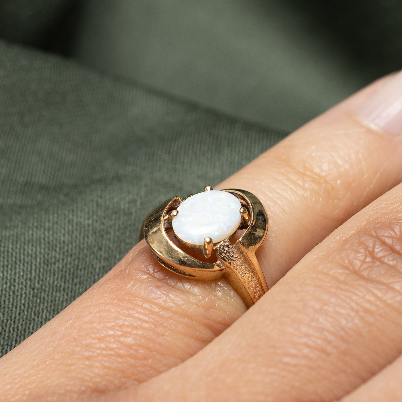 10k Oval Opal Openwork Ring | 0.60ct | SZ 3.5 |