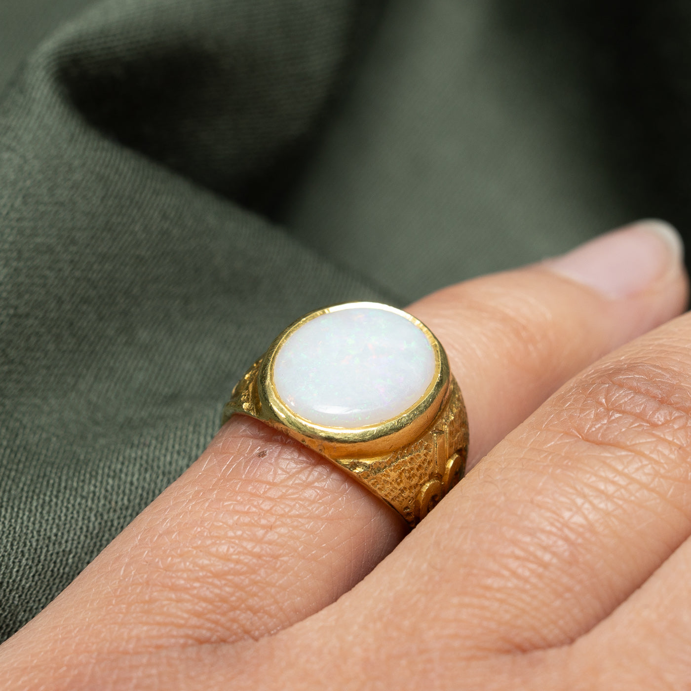 22k Bezel Set Opal Engraved Ring | 2.50ct | SZ 3.75 |