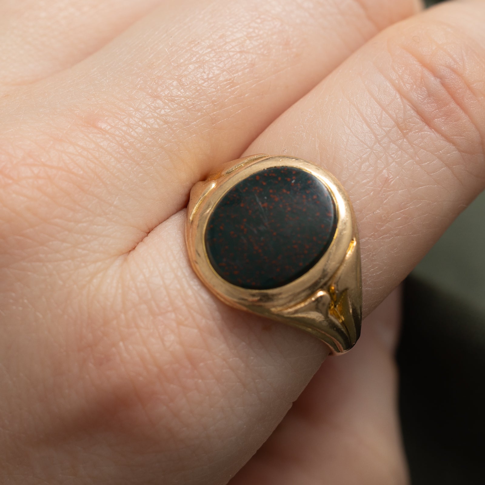 Oval Cut Bloodstone Signet Ring | 3.00ct | SZ 9 |