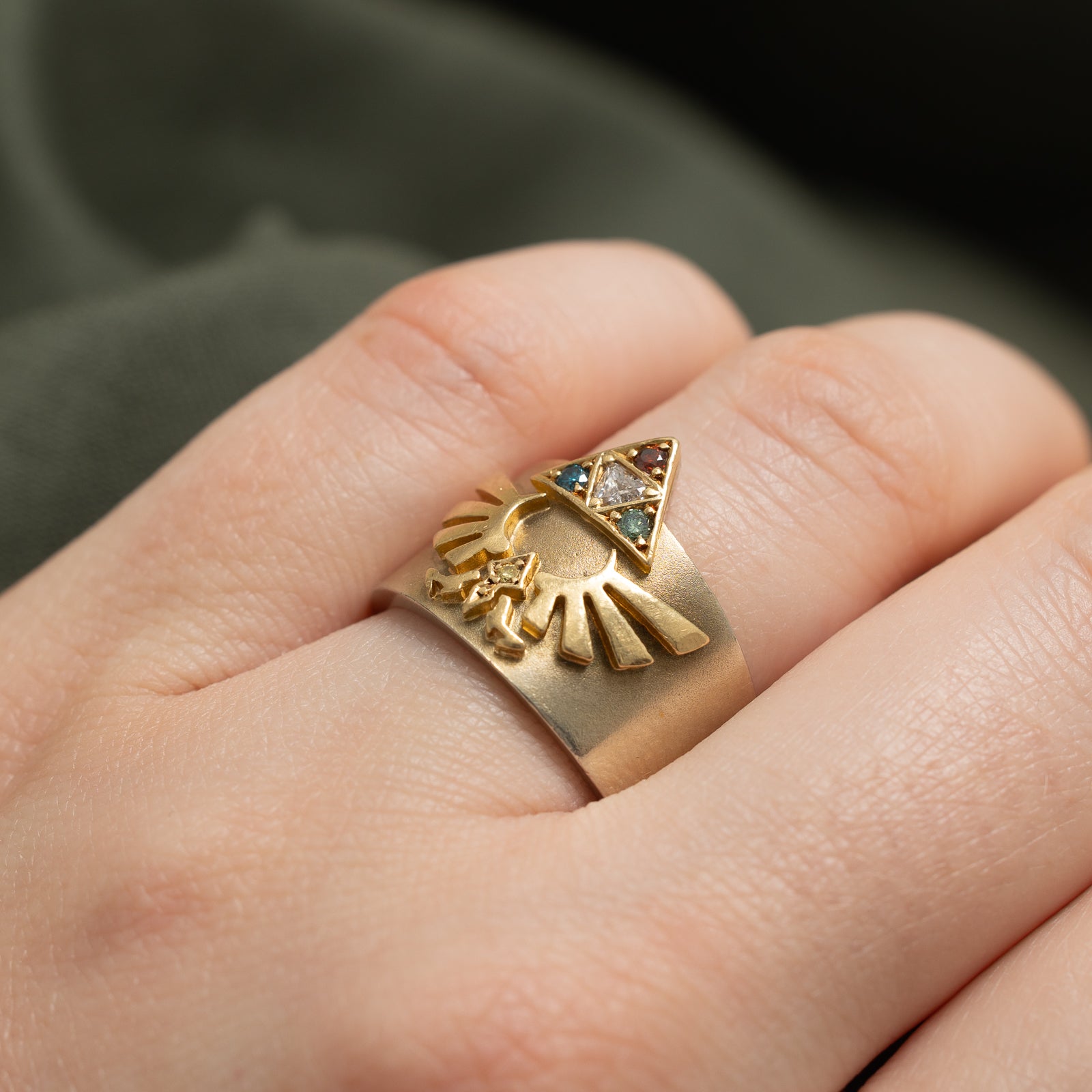 Multi Coloured Diamond Legend of Zelda Ring | 0.17ctw | SZ 7 |