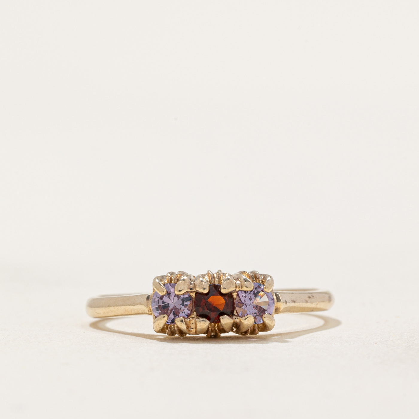 Synthetic Colour Change Sapphire & Garnet Ring | 0.28ctw, 0.14ct | SZ 7 |