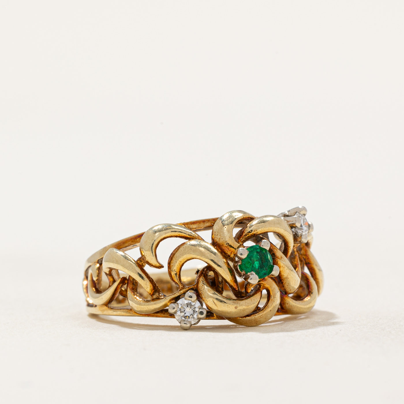 Emerald & Diamond Ring | 0.08ct, 0.09ctw | SZ 6 |