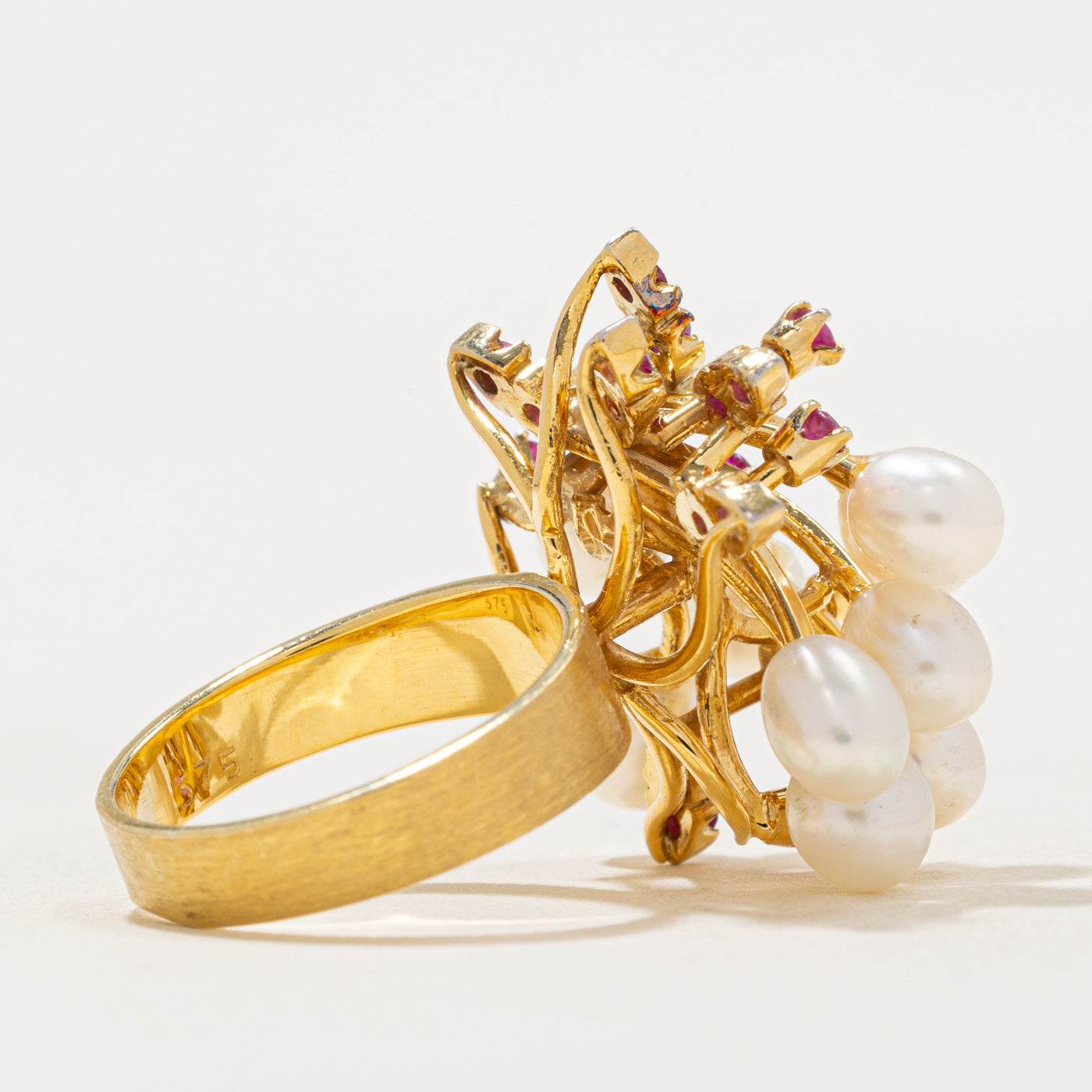 Pearl & Ruby Cocktail Ring | 0.66ctw | SZ 5 |