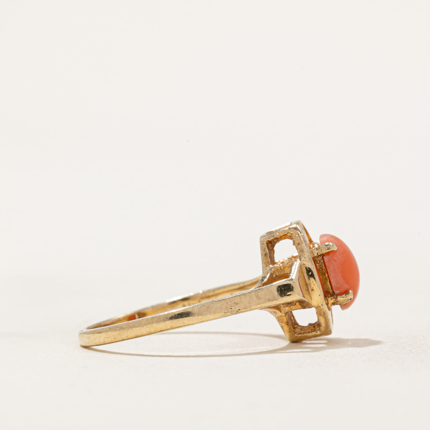 Oval Cut Coral Ring | 0.54ct | SZ 5.75 |