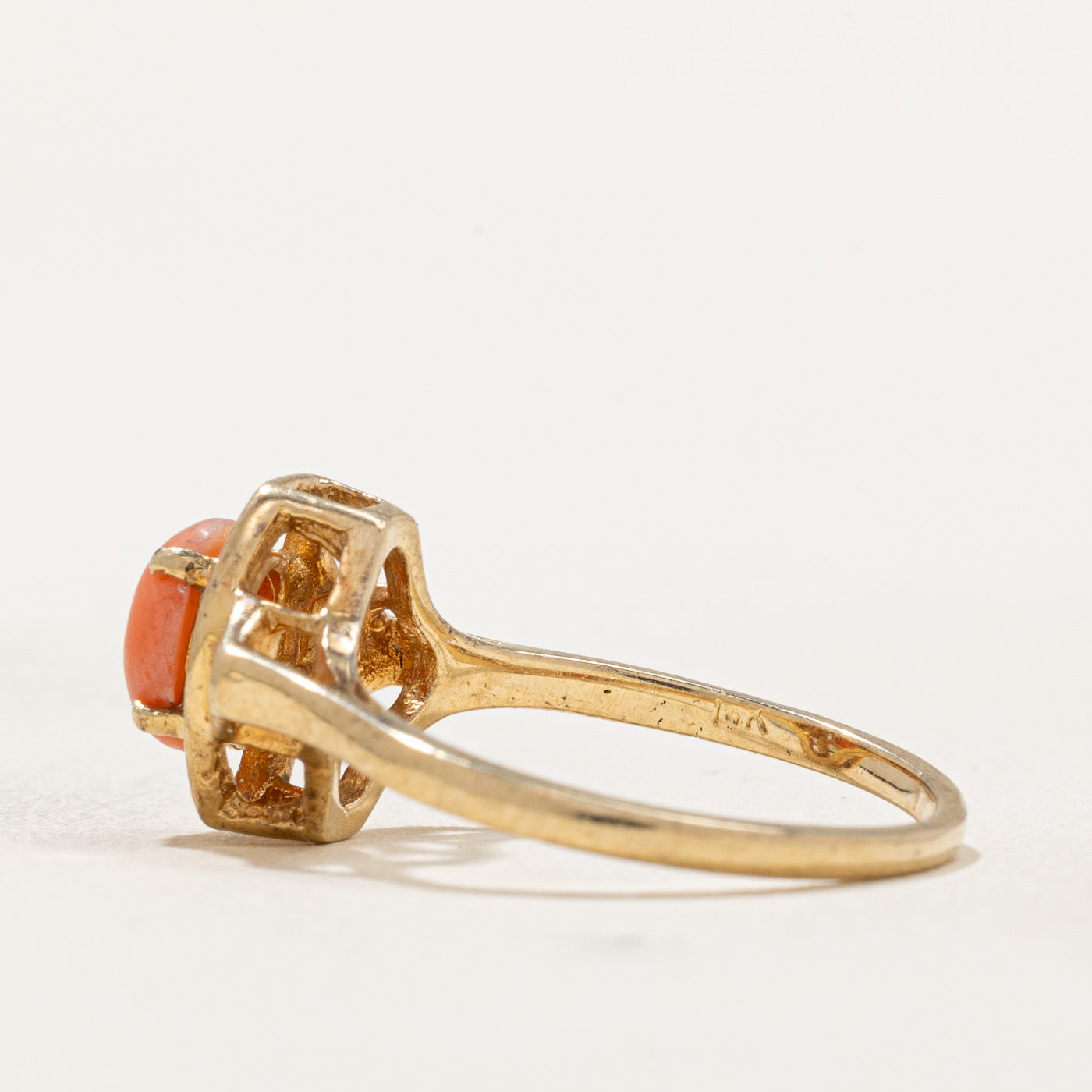 Oval Cut Coral Ring | 0.54ct | SZ 5.75 |