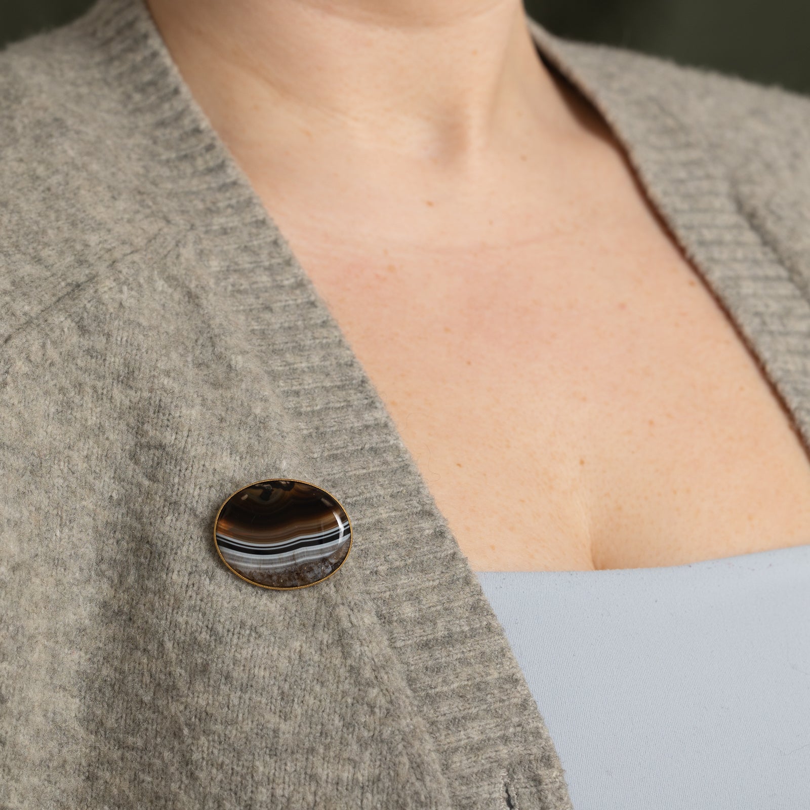 Birks Oval Cabochon Agate Brooch | 17.00ct