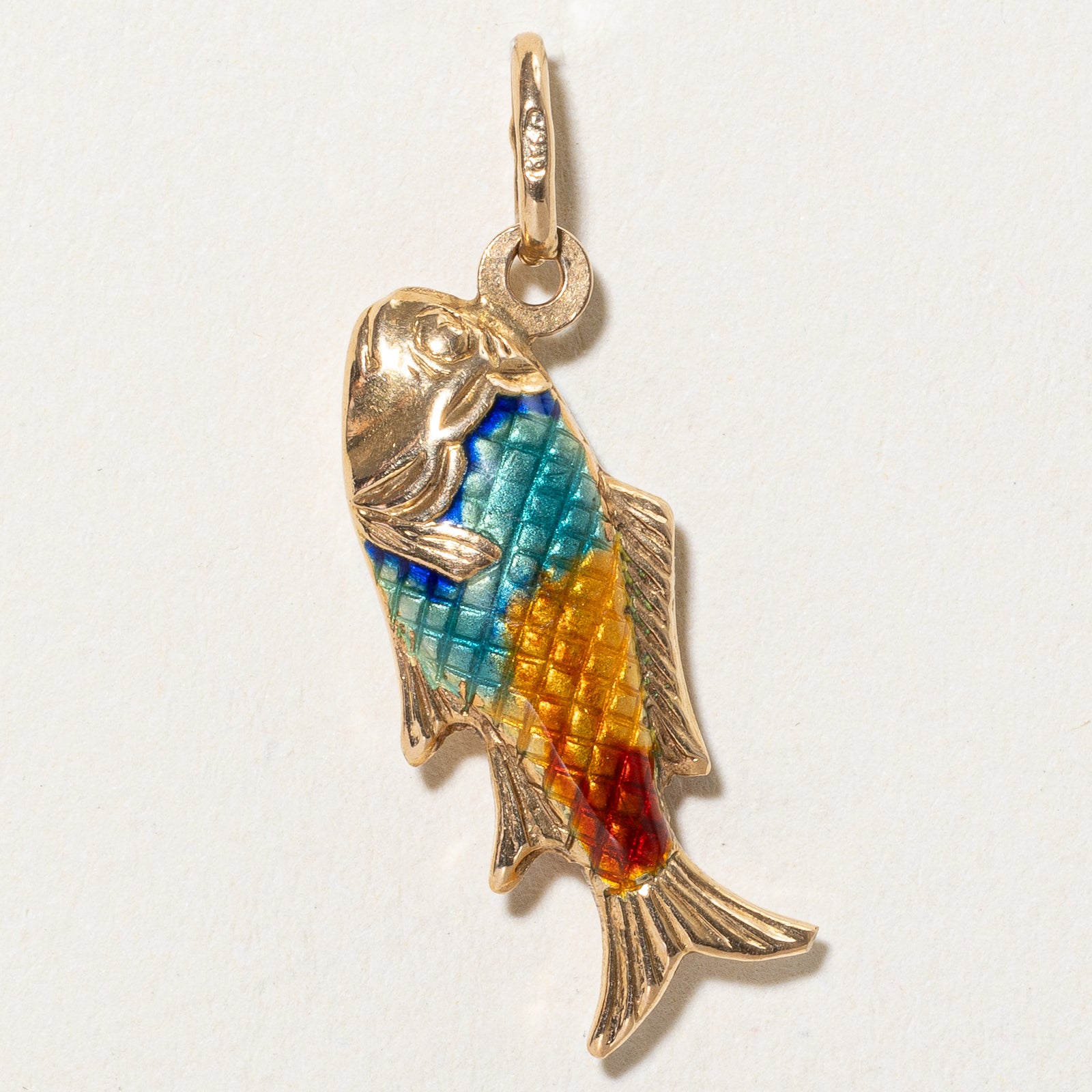 Breloque poisson vintage italienne en or jaune 18 carats et émail