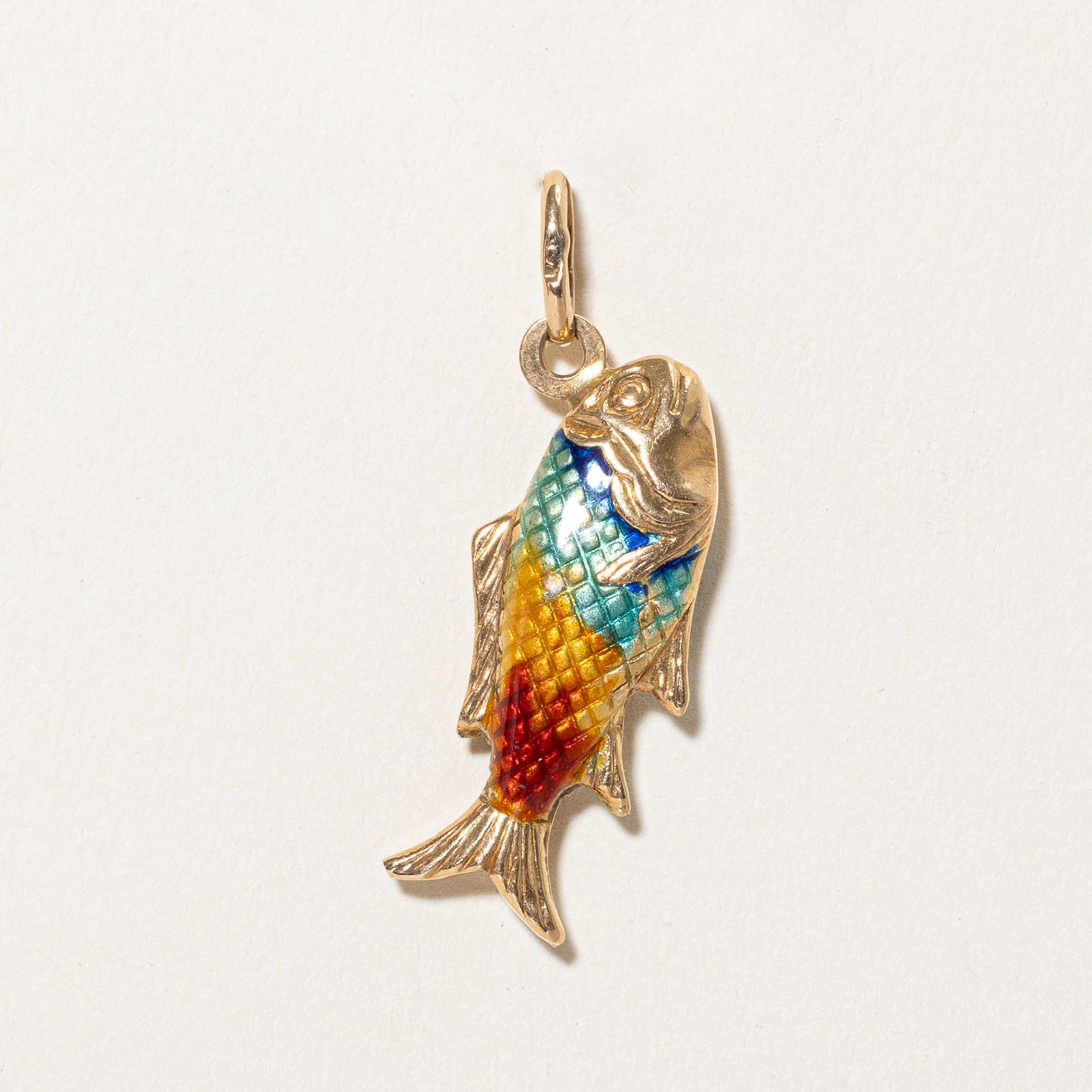 Breloque poisson vintage italienne en or jaune 18 carats et émail