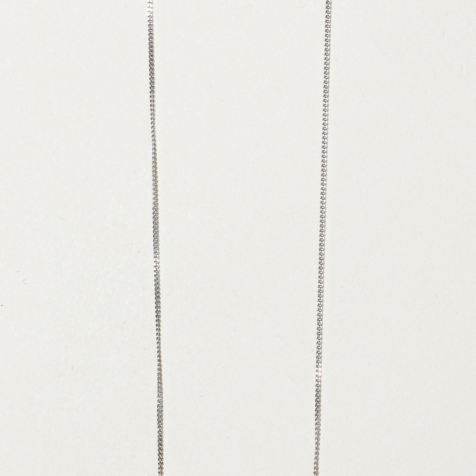 Pendentif et collier cœur en topaze et diamants | 0,90 ct, 0,01 ct au total | 43 cm |