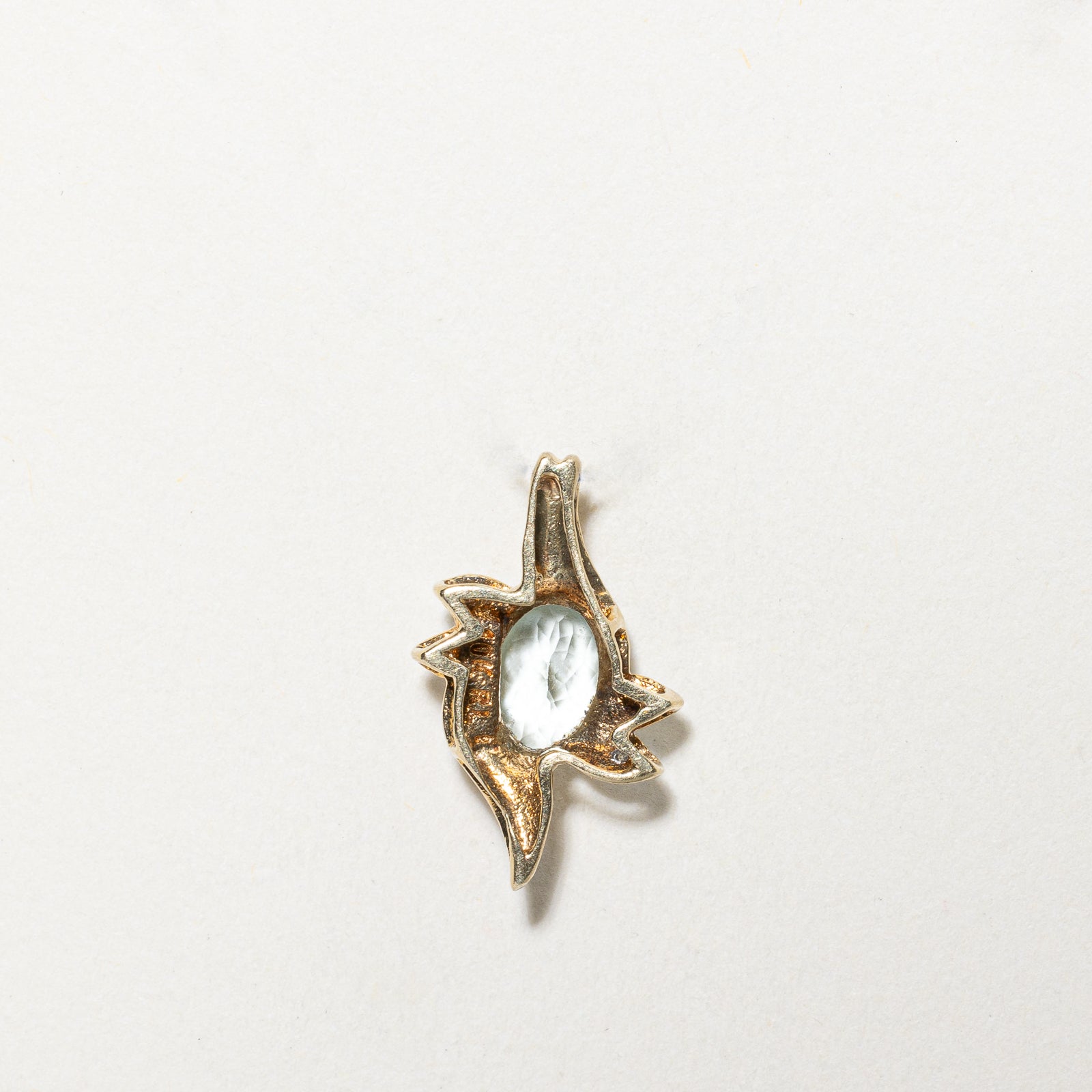 Aquamarine & Diamond Pendant | 0.70ct, 0.005ct |
