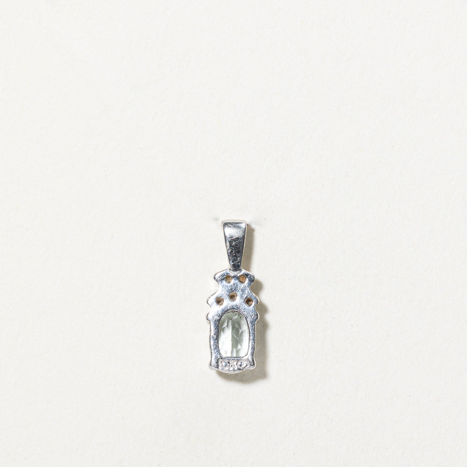 Pendentif goutte en aigue-marine et diamants | 0,34 ct, 0,03 ct au total |
