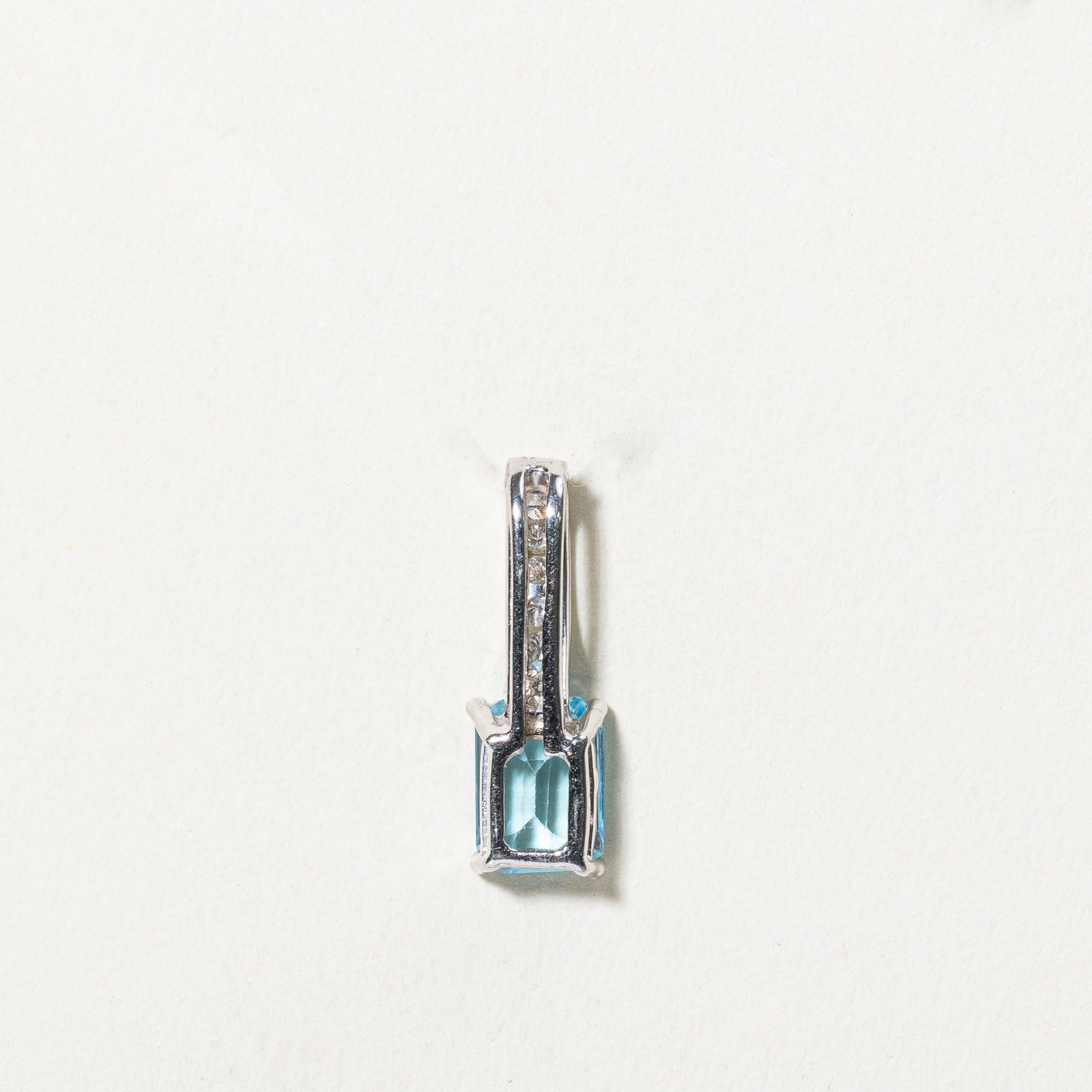 Topaz & Diamond Pendant | 1.10ct, 0.03ctw |