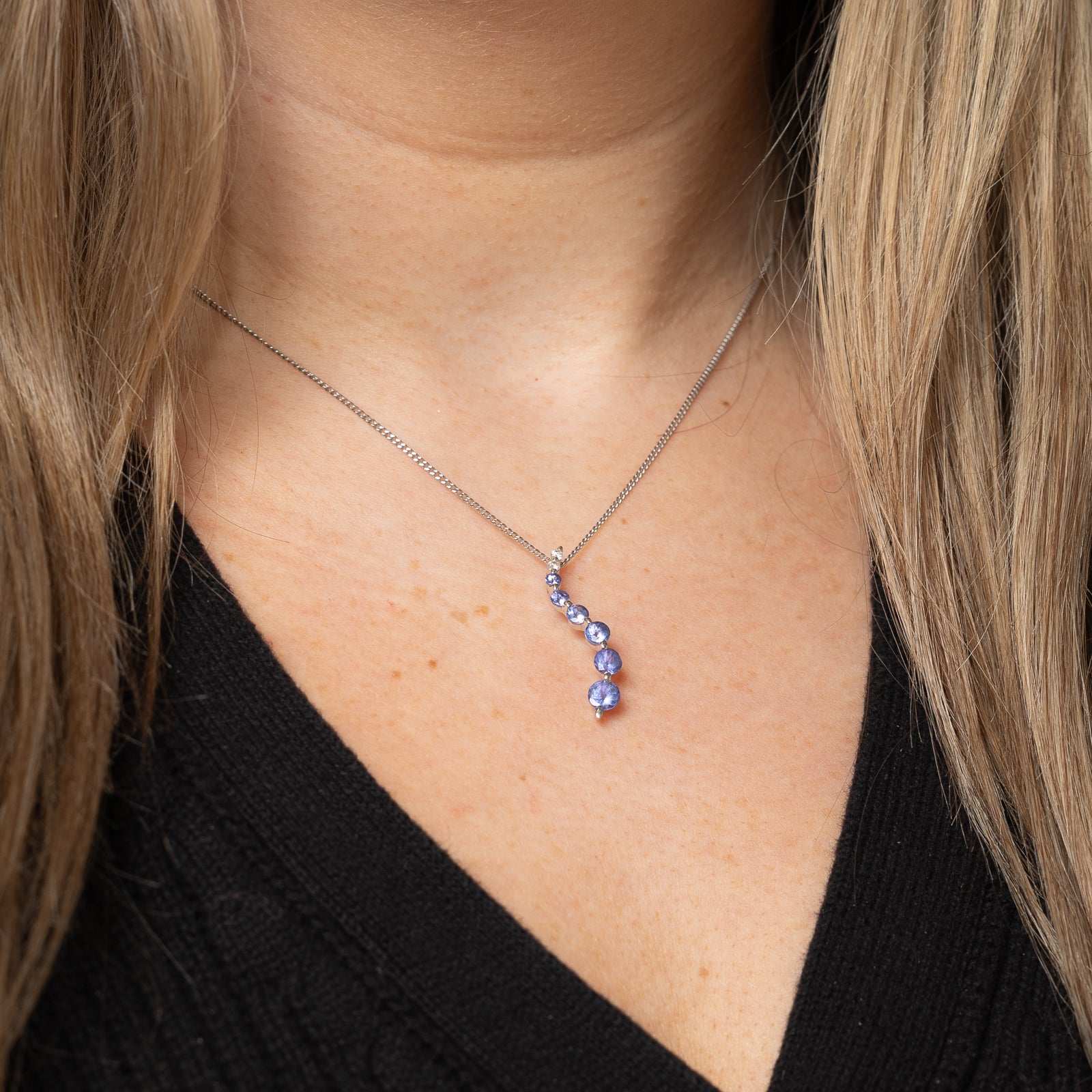 Tanzanite & Diamond Drop Pendant | 1.40ctw, 0.06ctw |