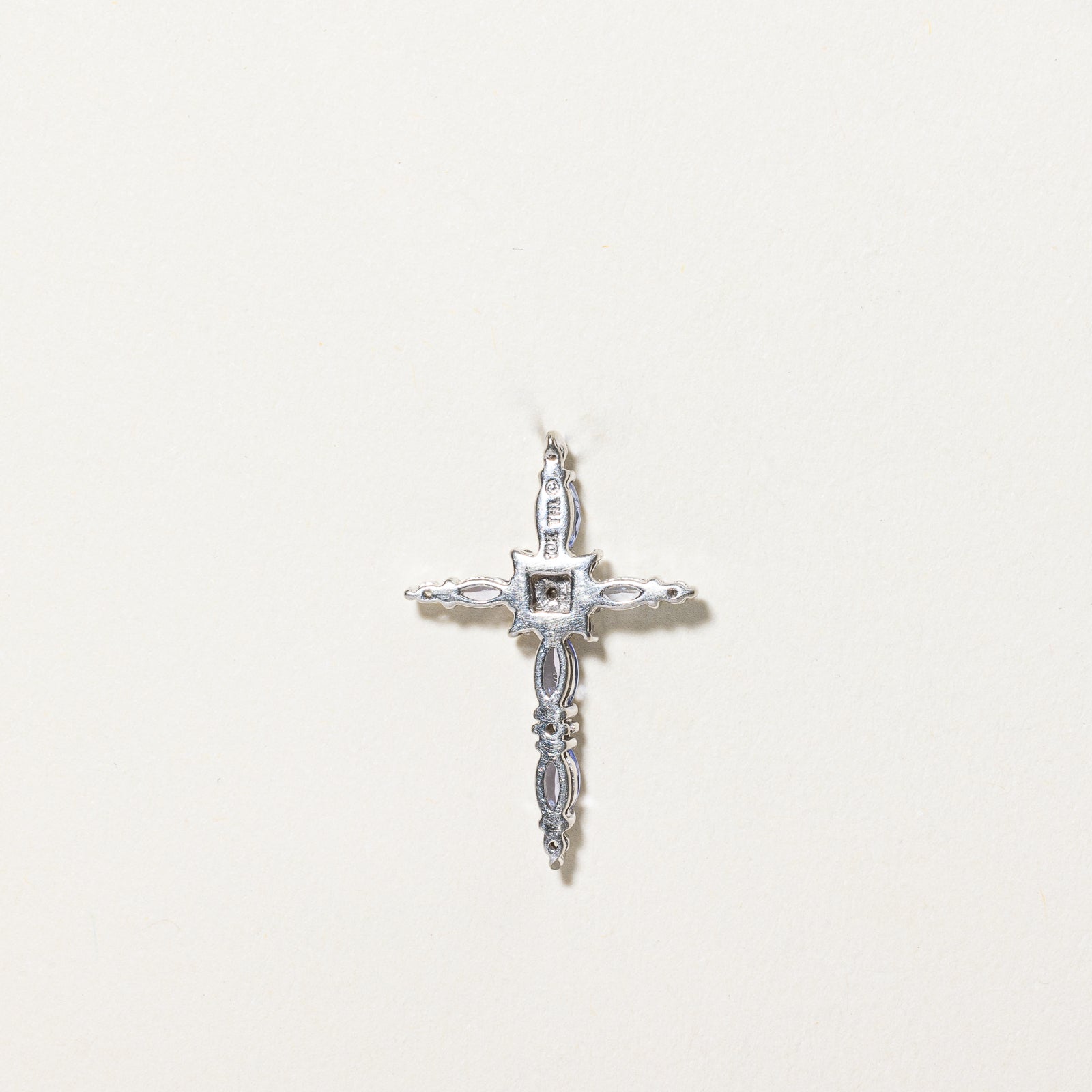 Pendentif Croix Tanzanite & Diamant | 0,30 ct, 0,06 ct |