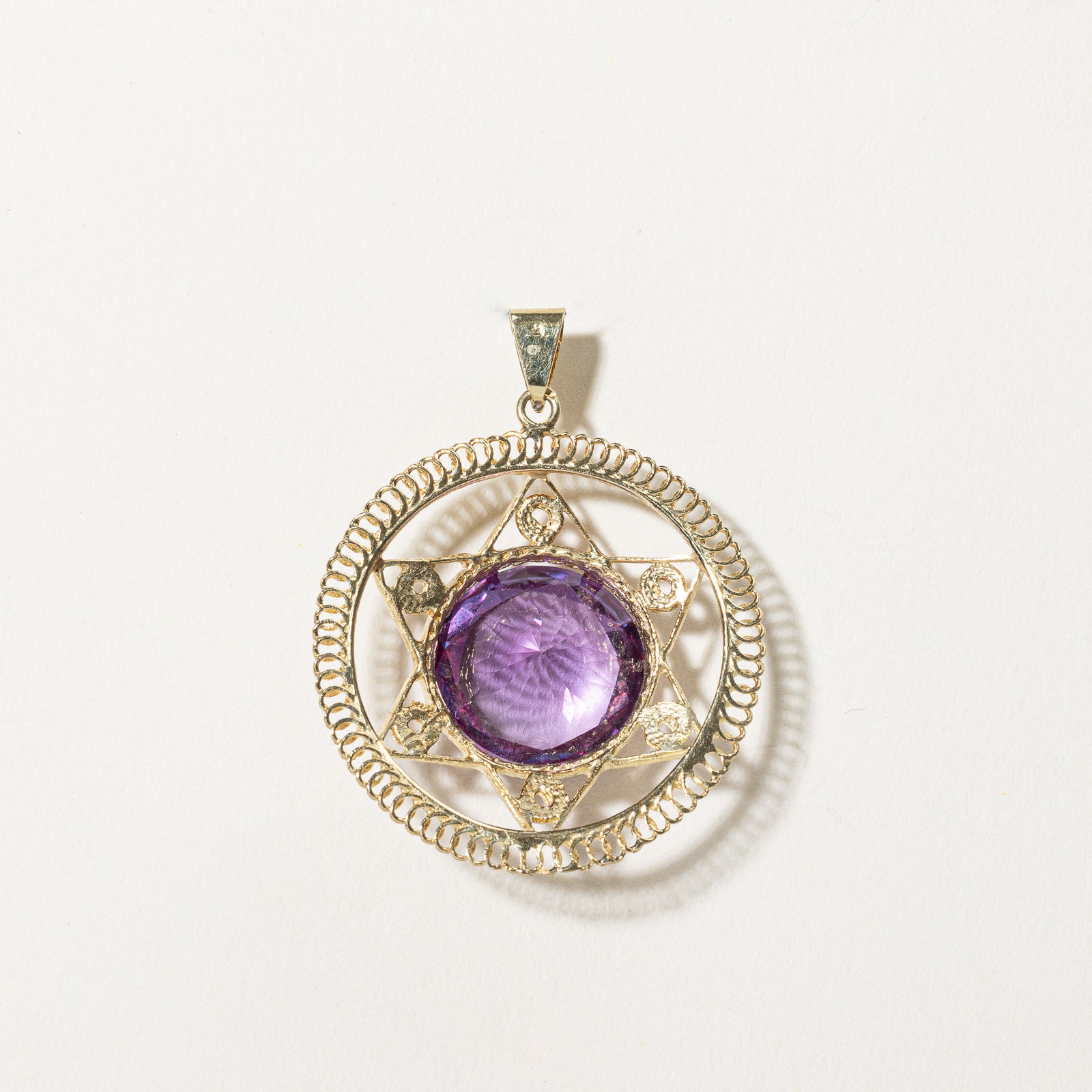 Colour Changing Synthetic Purple Sapphire Star Pendant | 16.00ct |