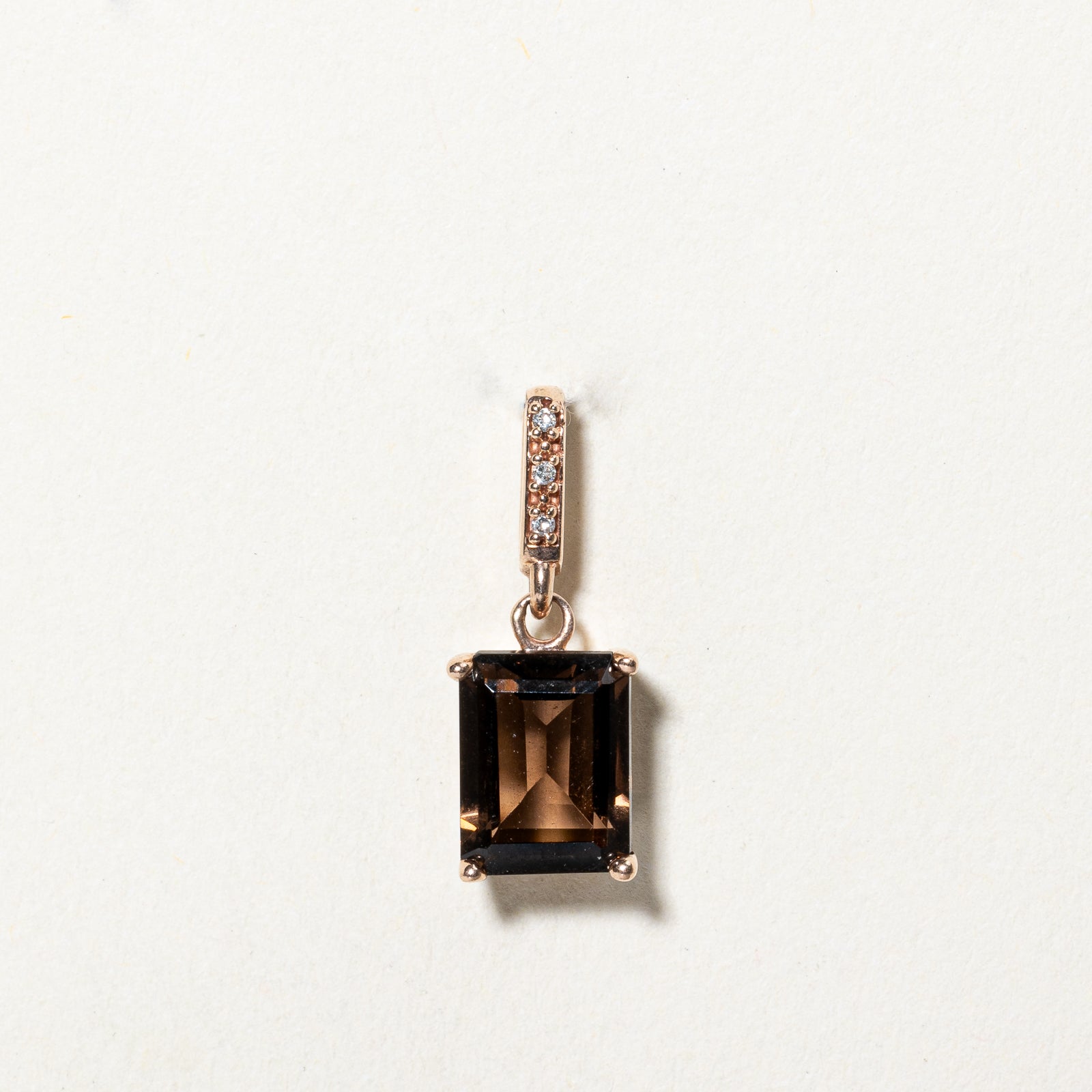 Pendentif en quartz fumé et diamants | 1,30 ct, 0,01 ct au total |