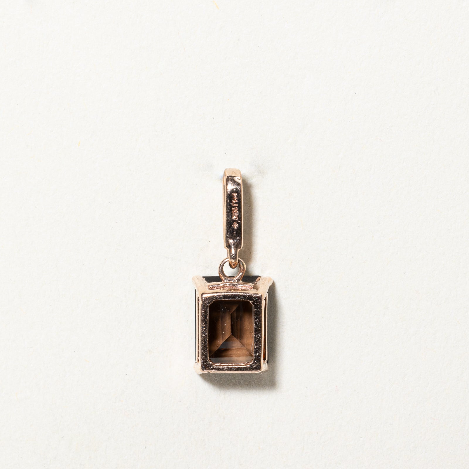 Pendentif en quartz fumé et diamants | 1,30 ct, 0,01 ct au total |