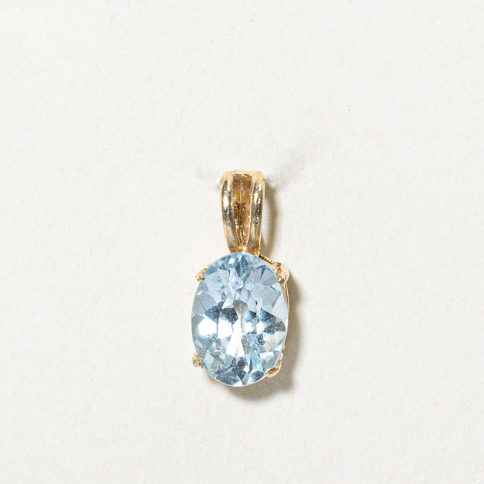 Oval Cut Topaz Pendant | 0.80ct |