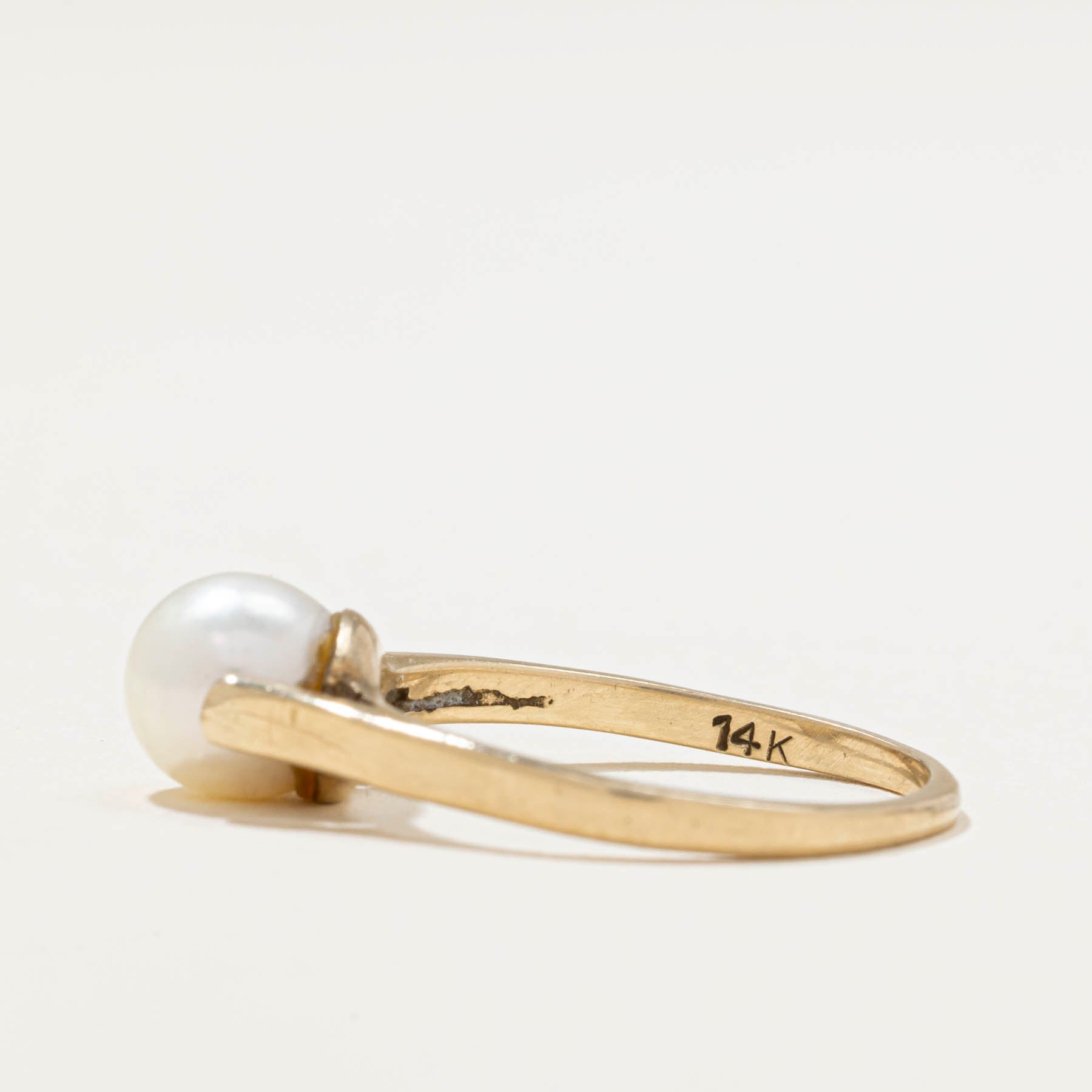 Solitaire Pearl Ring | SZ 6.5