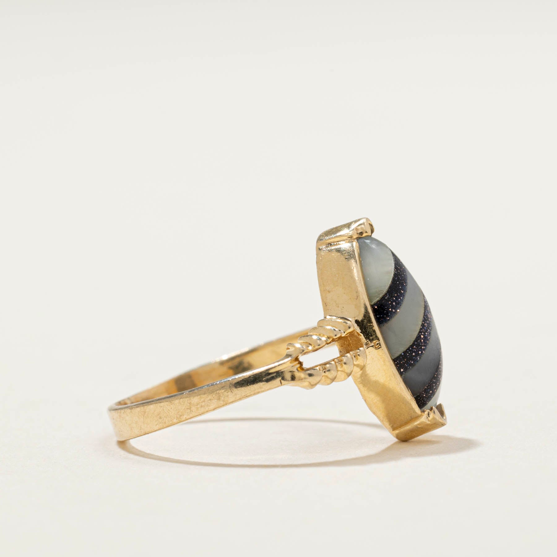 Composite Shell & Goldstone Ring | 1.20ct | SZ 4.25