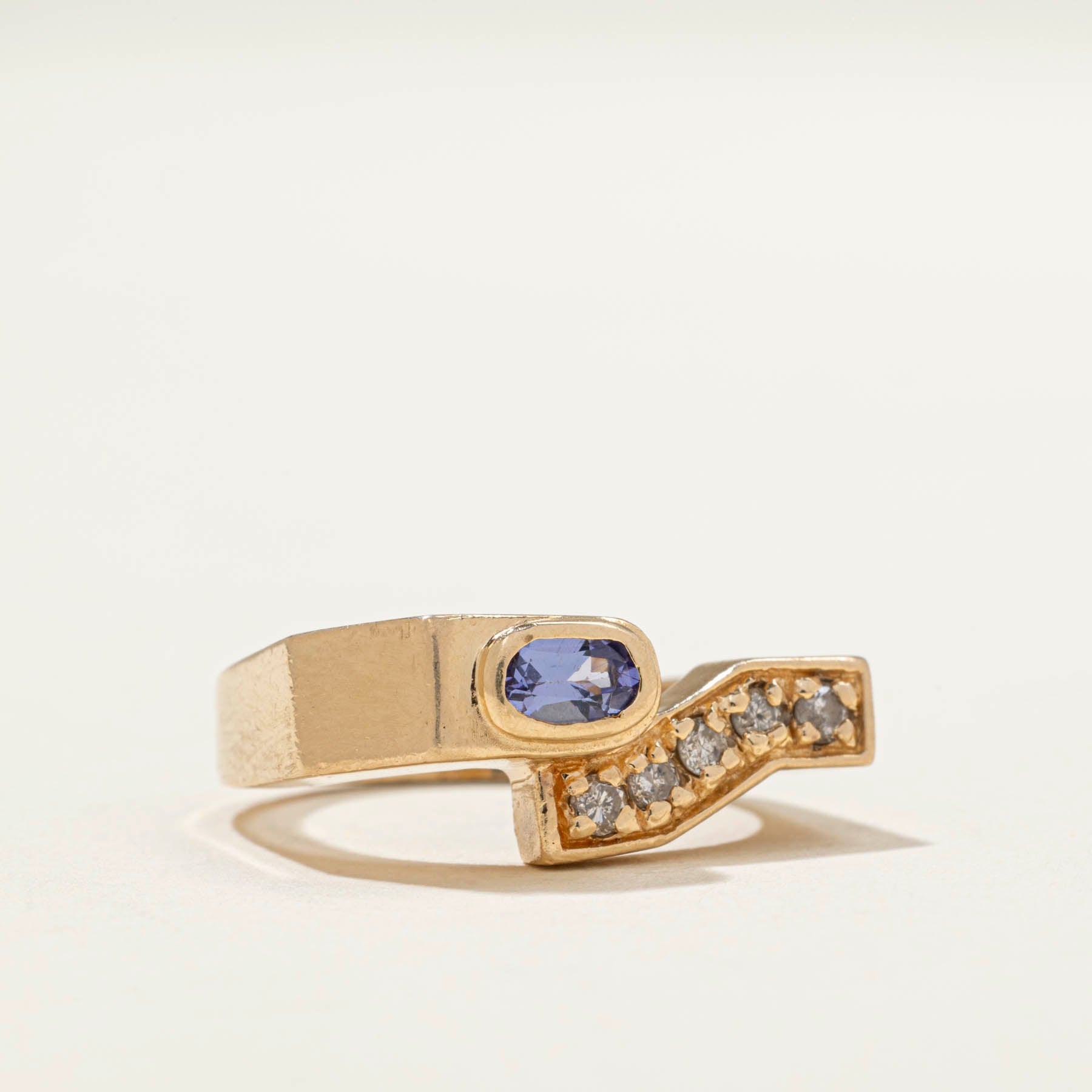 Tanzanite & Diamond Cross Over Ring | 0.21ct &| 0.12ctw | SZ 6