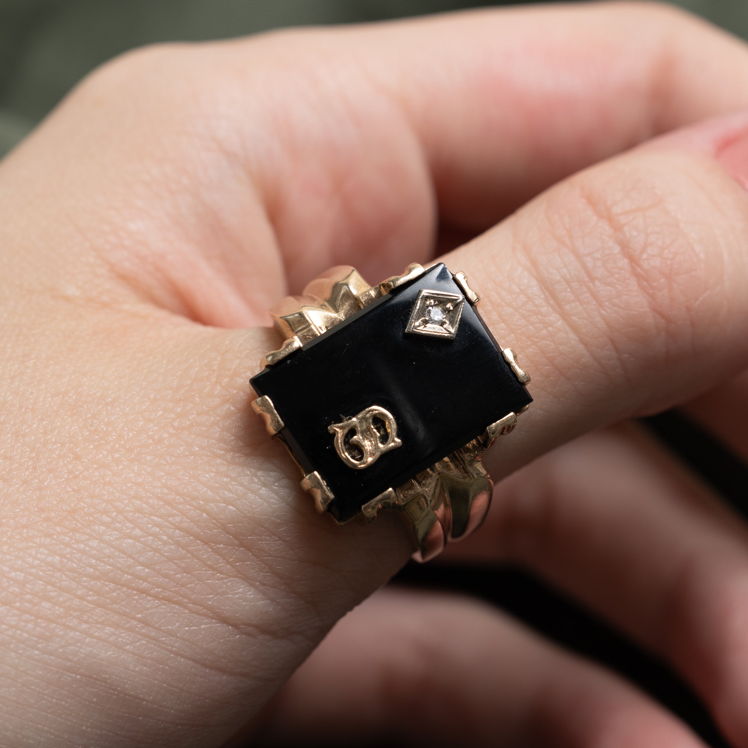 Onyx & Diamond "S" Initial Grooved Ring | 5.10ct, 0.01ct | SZ 11.5