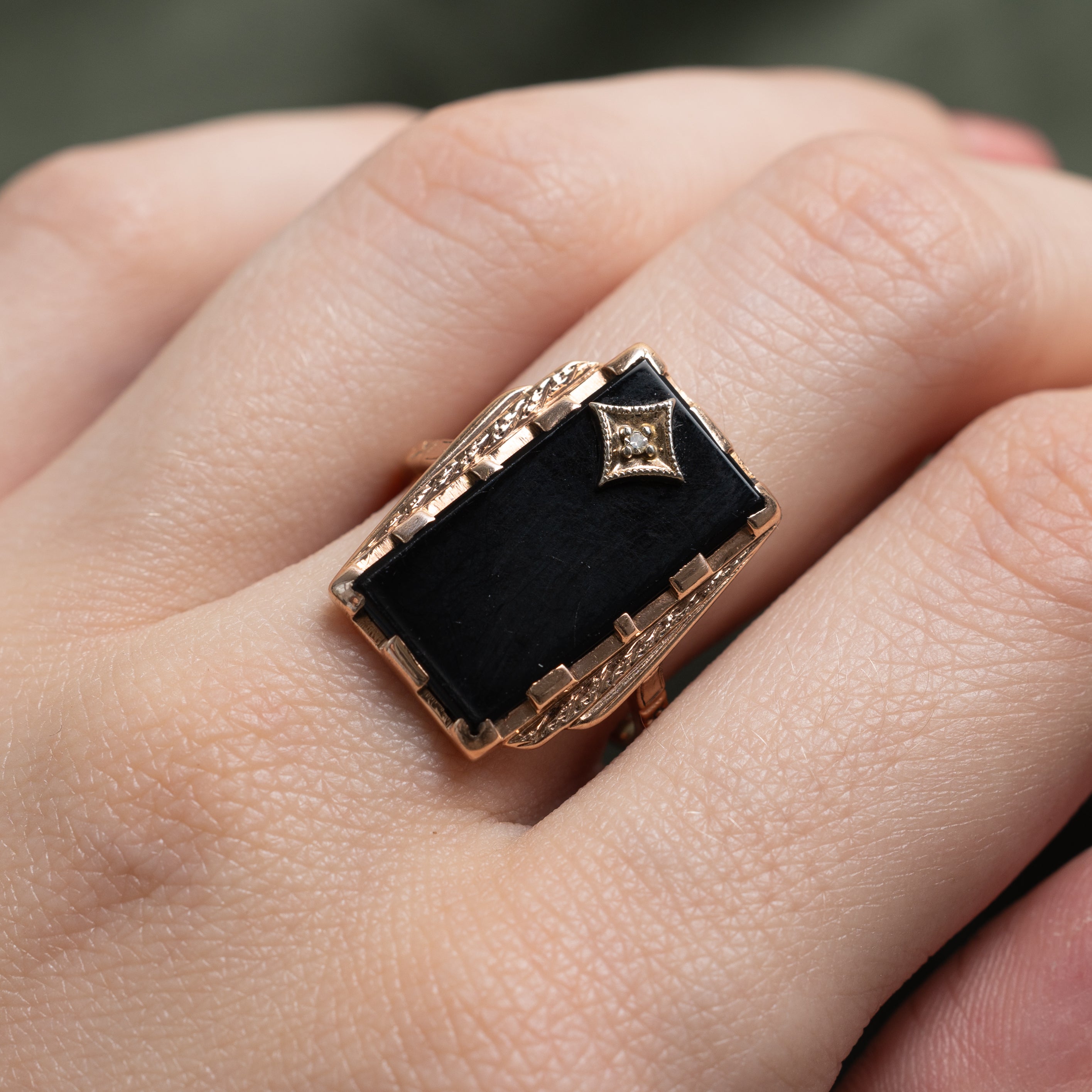 Rose Gold Onyx & Diamond Column Ring | 3.15ct, 0.005ct | SZ 7