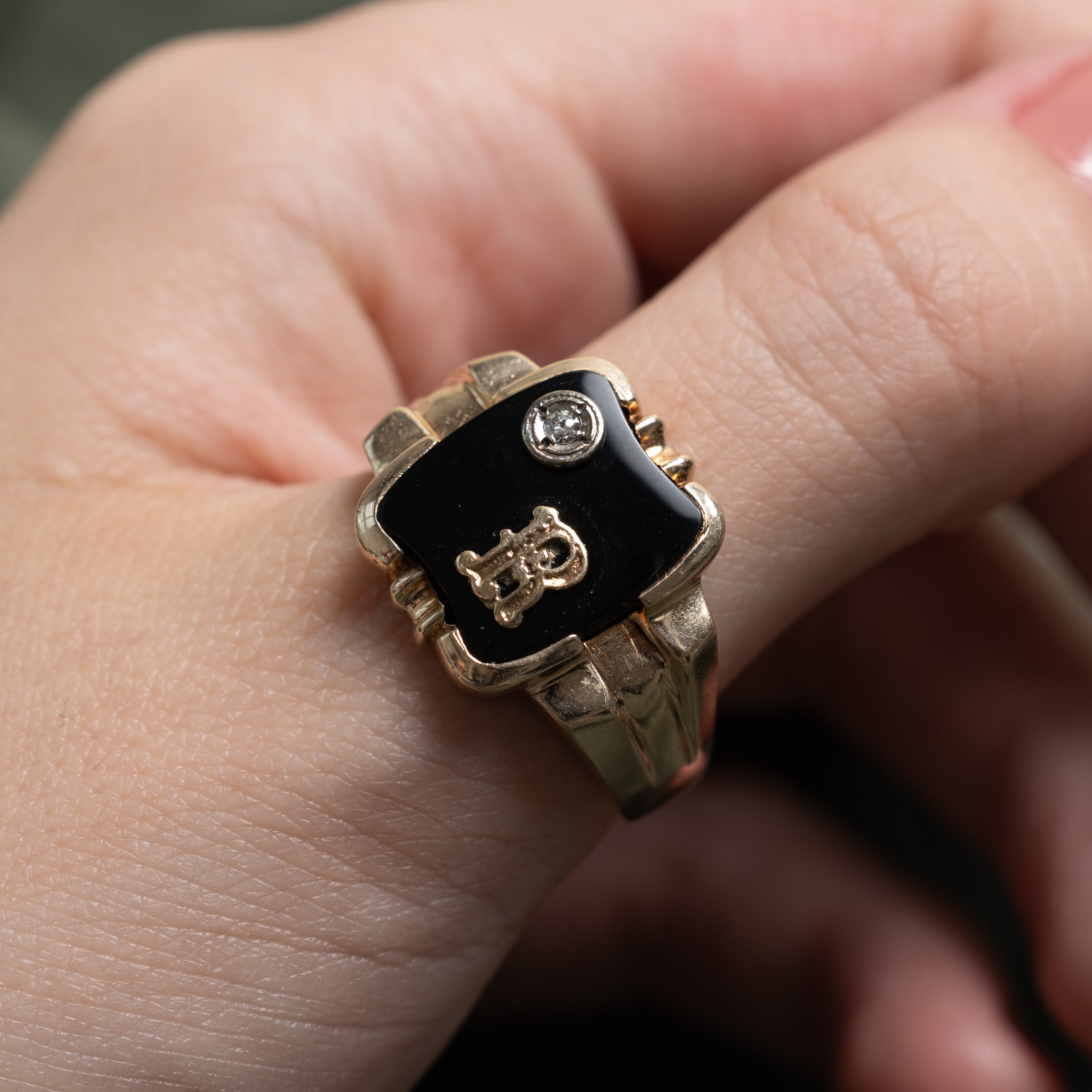 Onyx & Diamond "R" Initial Grooved Signet Ring | 2.60ct, 0.01ct | SZ 12