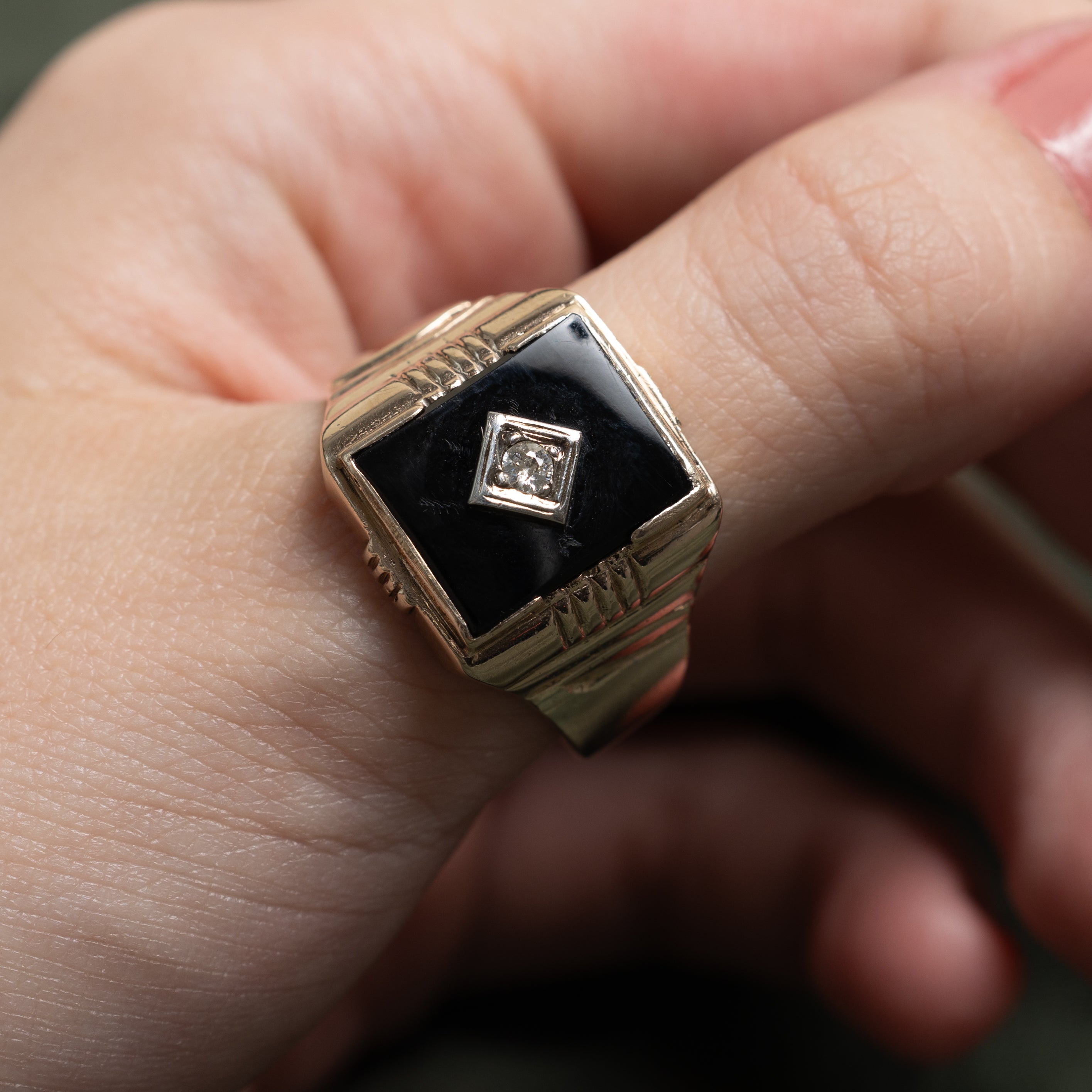 Onyx & Diamond Grooved Signet Ring | 3.25ct, 0.06ct | SZ 13