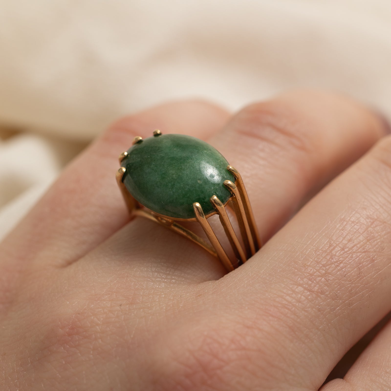 Vintage 14K Gold Aventurine Quartz Cocktail Ring | 7.20ct | SZ 6.5
