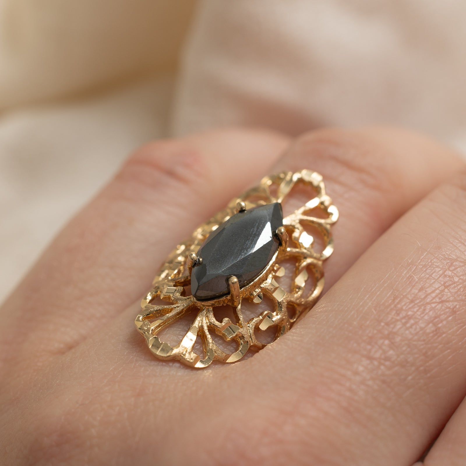 10K Hematite Ornate Cocktail Ring | 2.00ct | SZ 6.5
