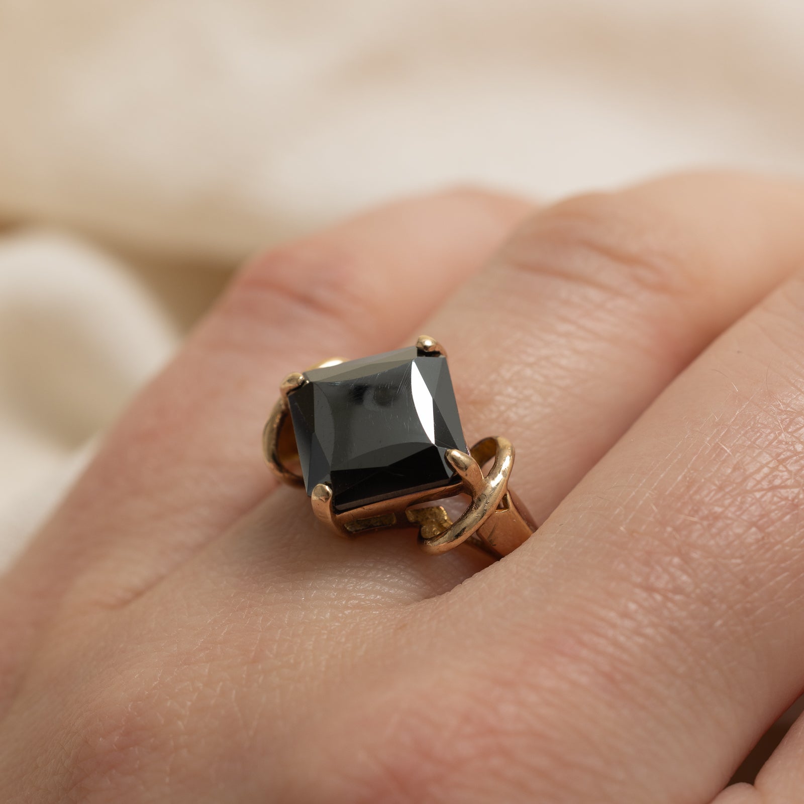 10K Hematite Cocktail Ring | 3.60ct | SZ 6