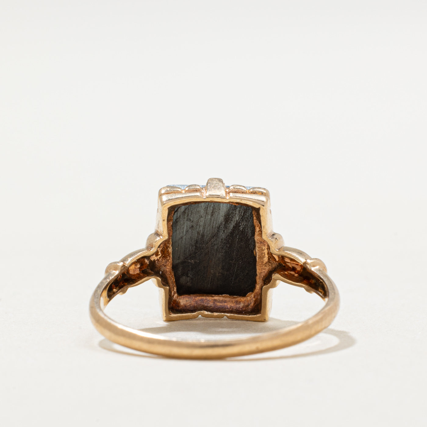10K Rectangle Cut Hematite Ring | 2.60ct | SZ 6