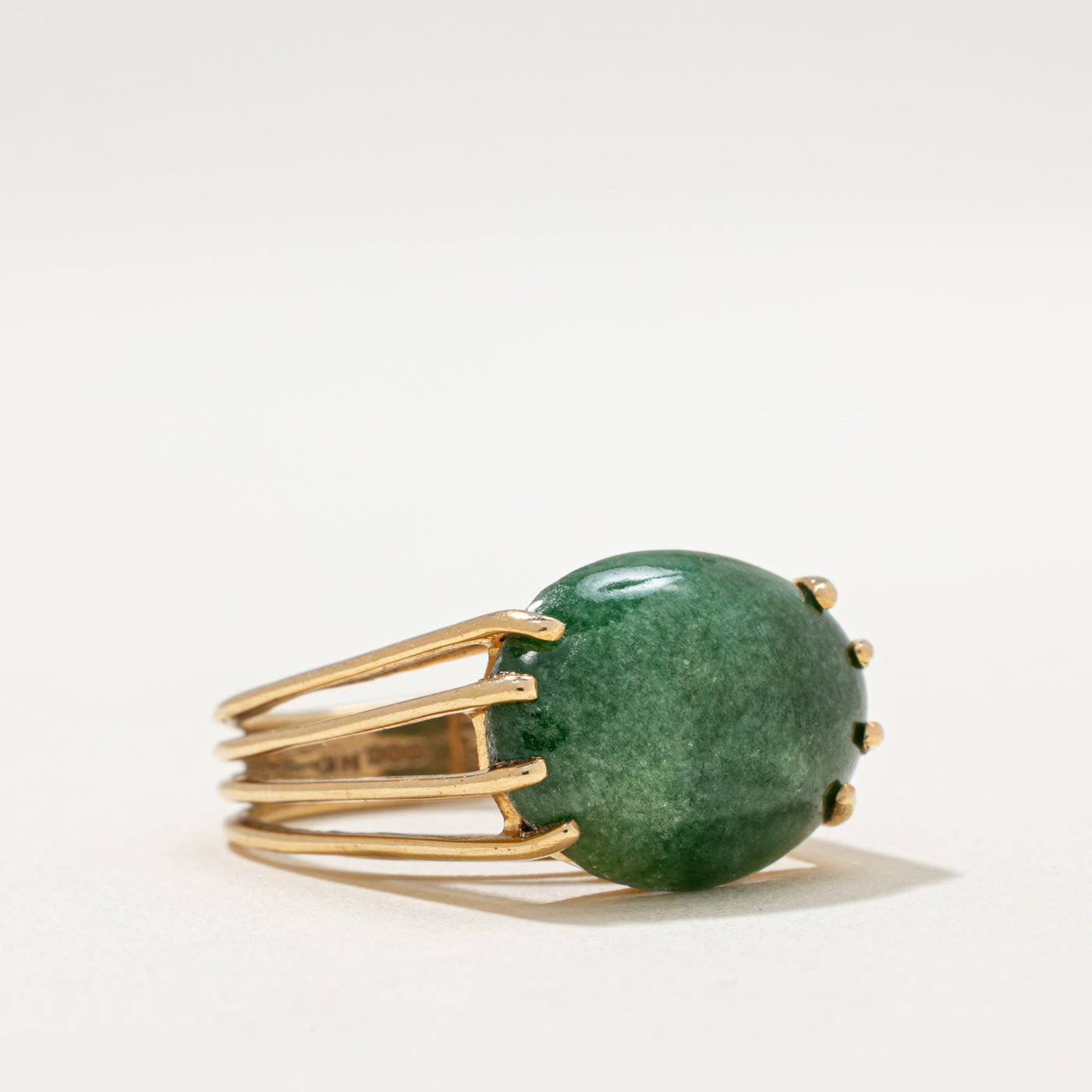 Vintage 14K Gold Aventurine Quartz Cocktail Ring | 7.20ct | SZ 6.5