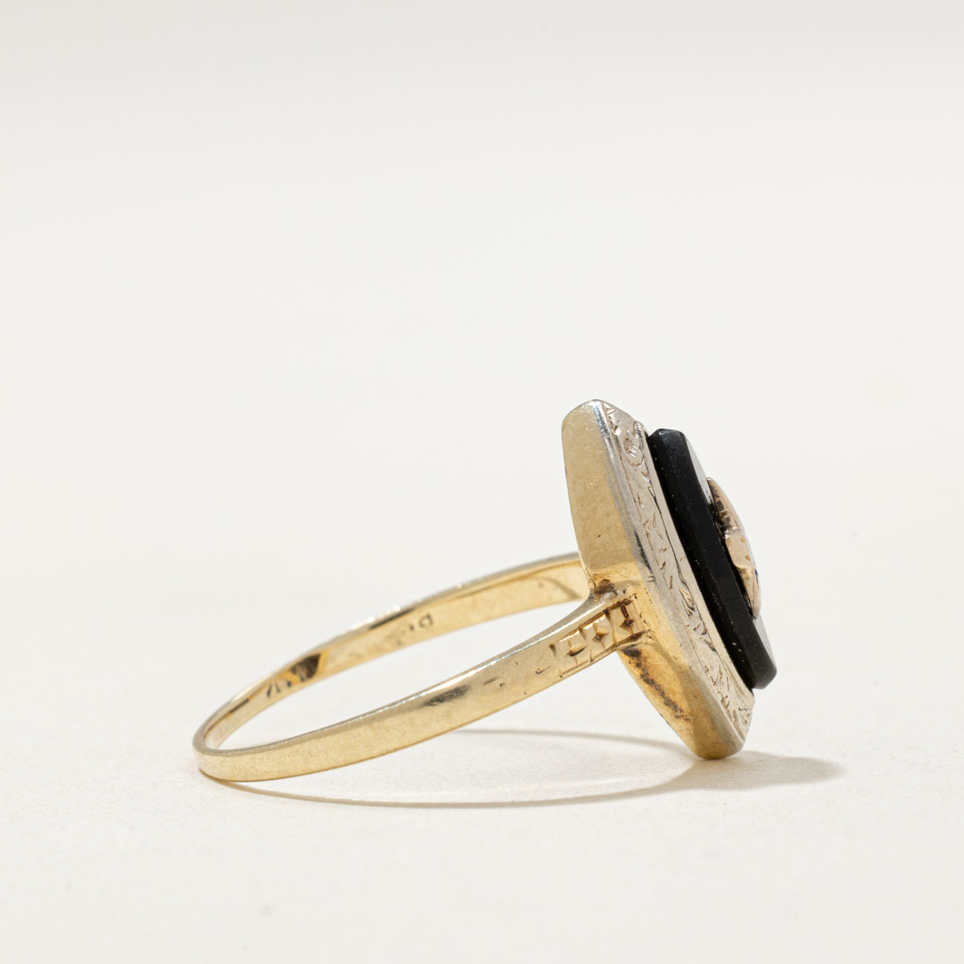 14K Enamel Star Marquise Shaped Onyx Ring | 0.90ct | SZ 8.75
