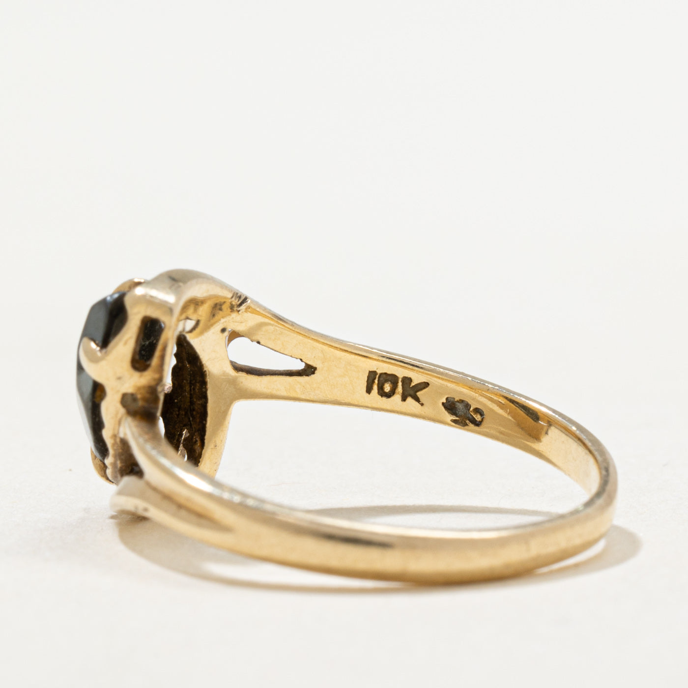 10K Diagonal Set Hematite Bypass Ring | 0.80ct | SZ 5