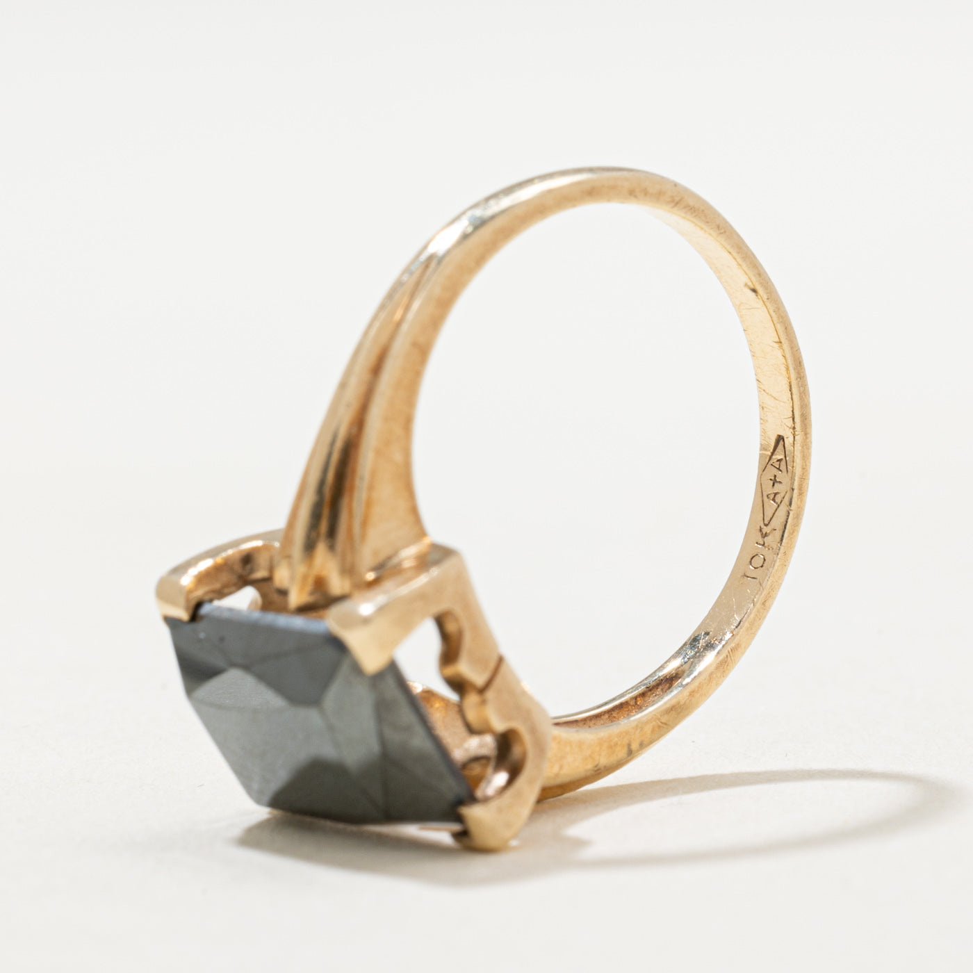 10K Hematite Tapered Ring | 2.80ct | SZ 5.75
