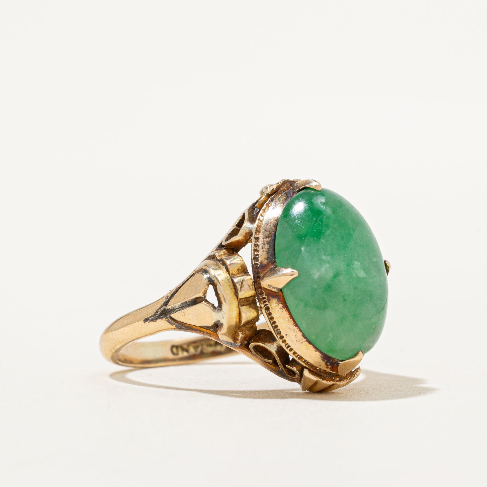 Oval Cabochon Jade Textured Cocktail Ring | 7.60ct | SZ 6.5
