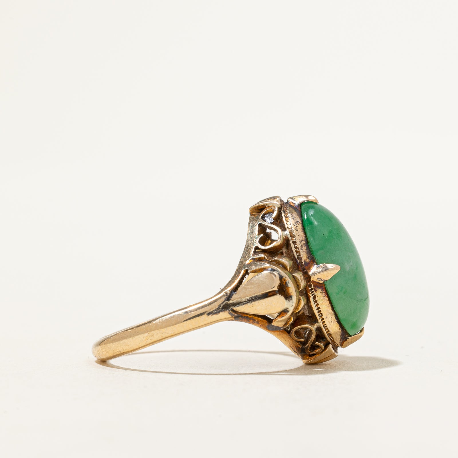 Oval Cabochon Jade Textured Cocktail Ring | 7.60ct | SZ 6.5
