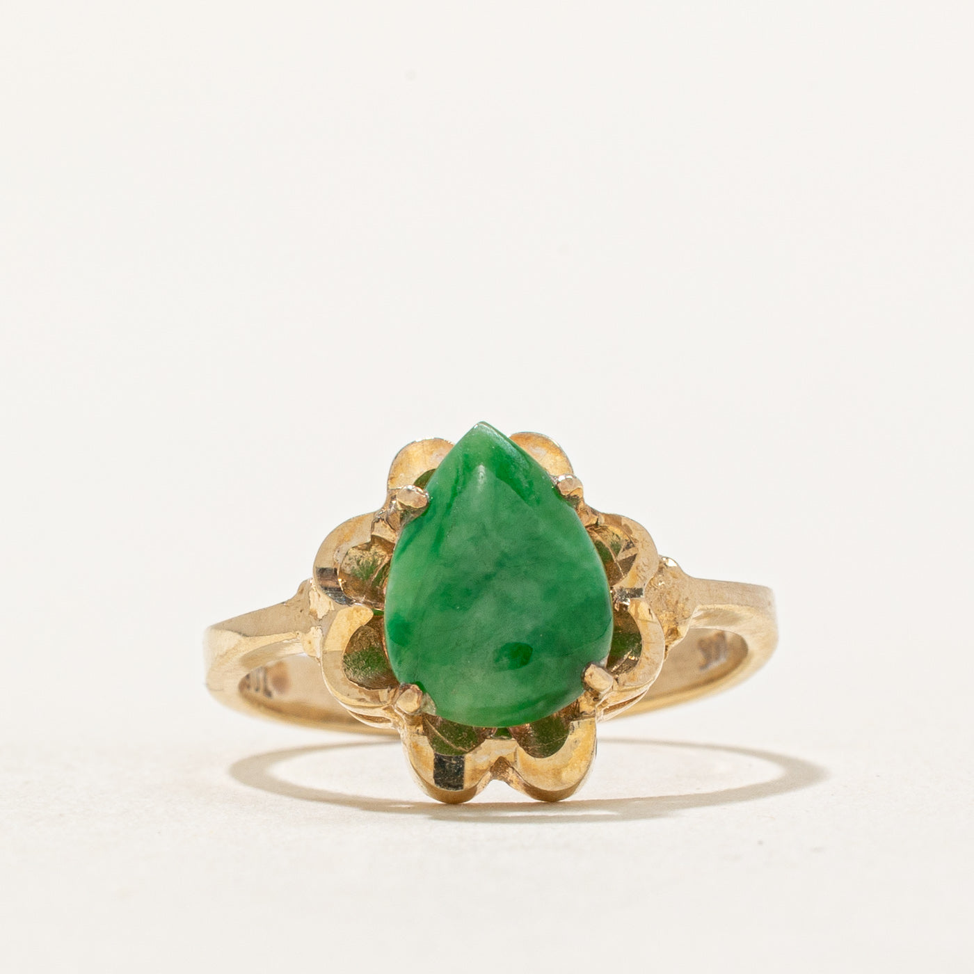 Pear Cabochon Jade Scalloped Ring | 1.30ct | SZ 5