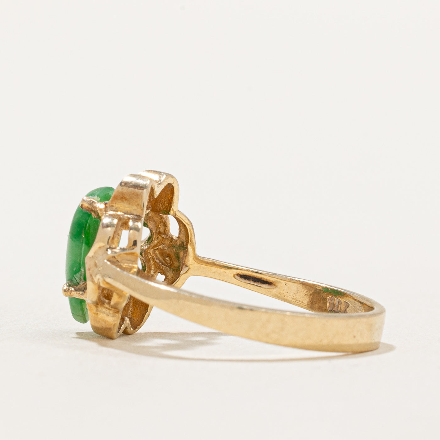 Pear Cabochon Jade Scalloped Ring | 1.30ct | SZ 5