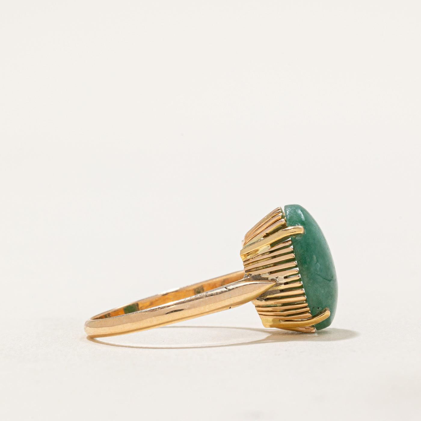 Oval Cabochon Aventurine Quartz Cocktail Ring | 3.70ct | SZ 7.5